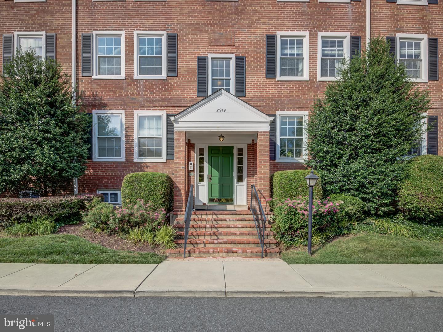 FAIRLINGTON VILLAGES - Residential