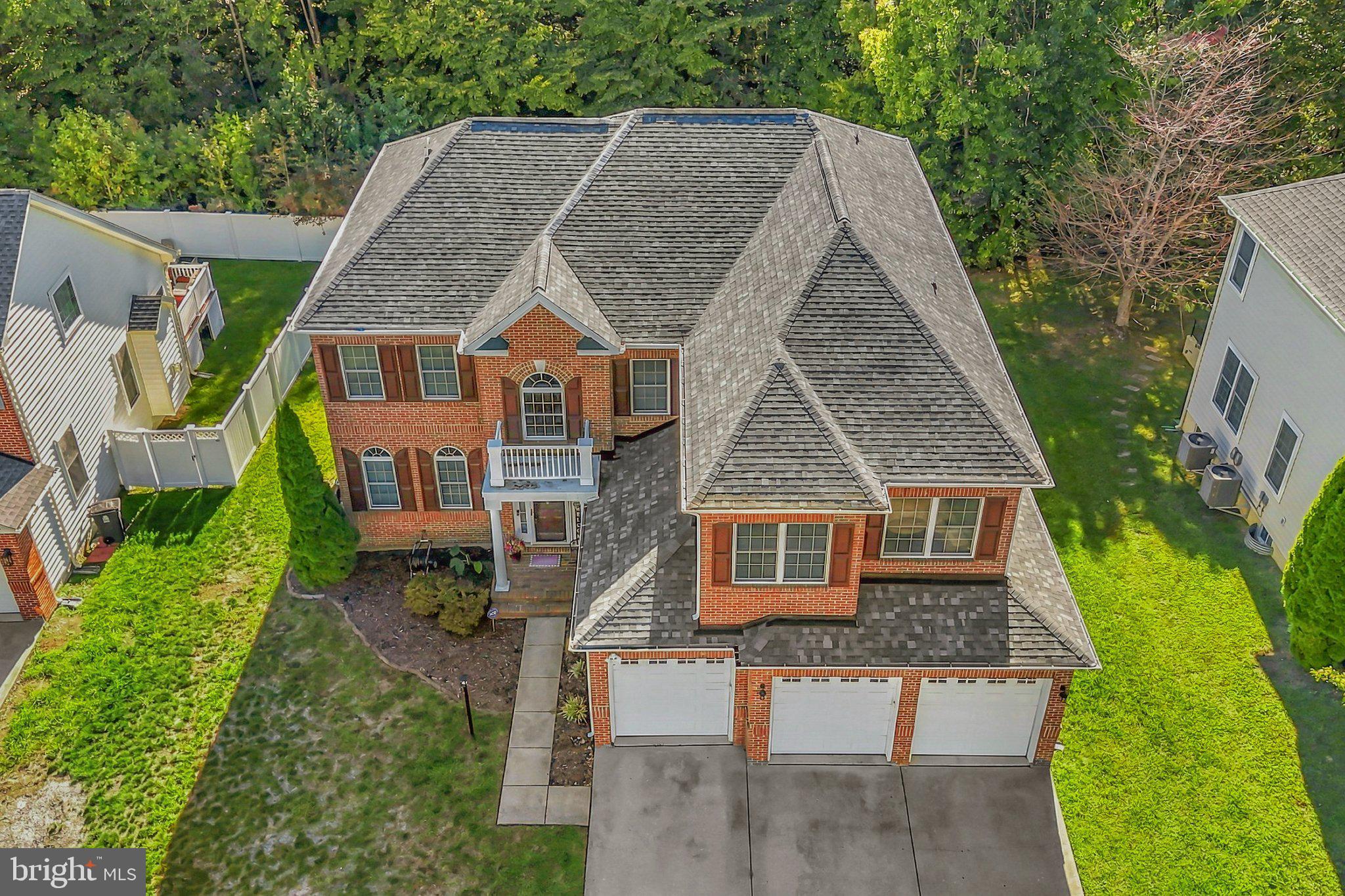 1106 CASKADILLA LANE