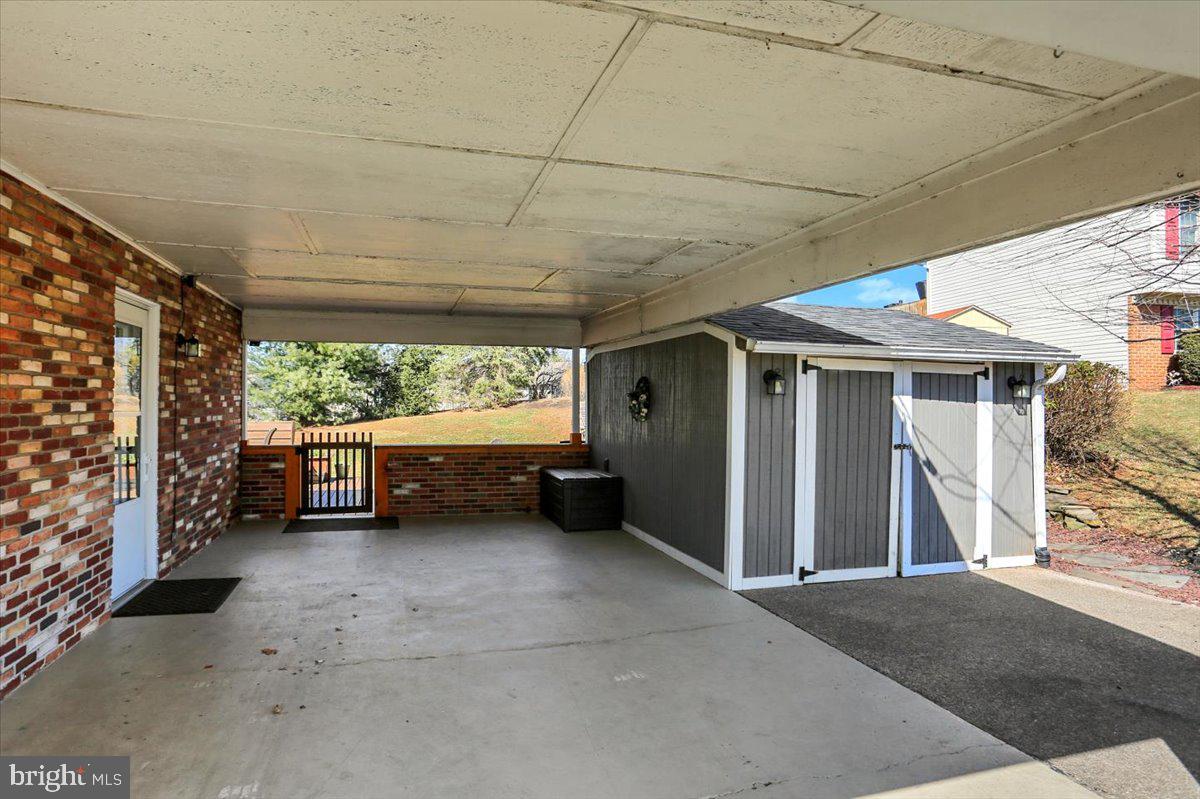 GREENWOOD HILLS - Residential