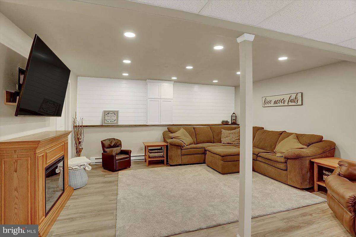 GREENWOOD HILLS - Residential