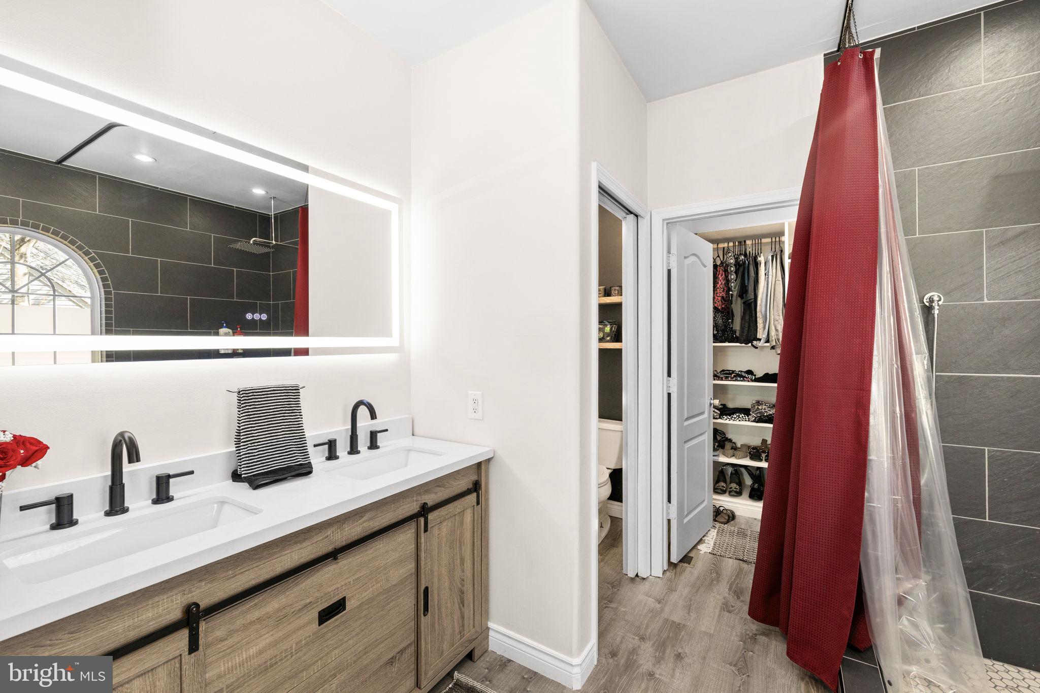 SOMERSET FARMS - Residential