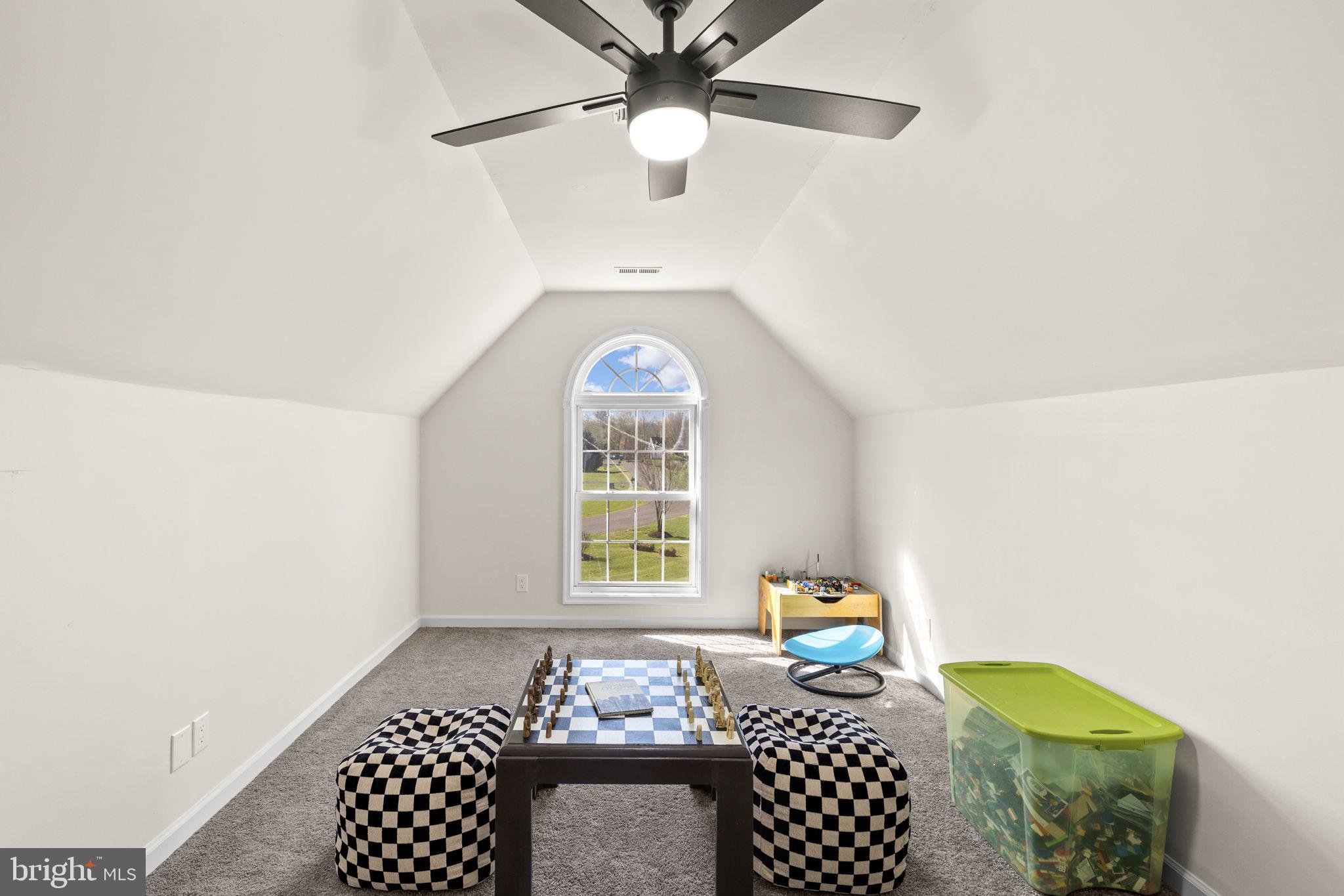 SOMERSET FARMS - Residential