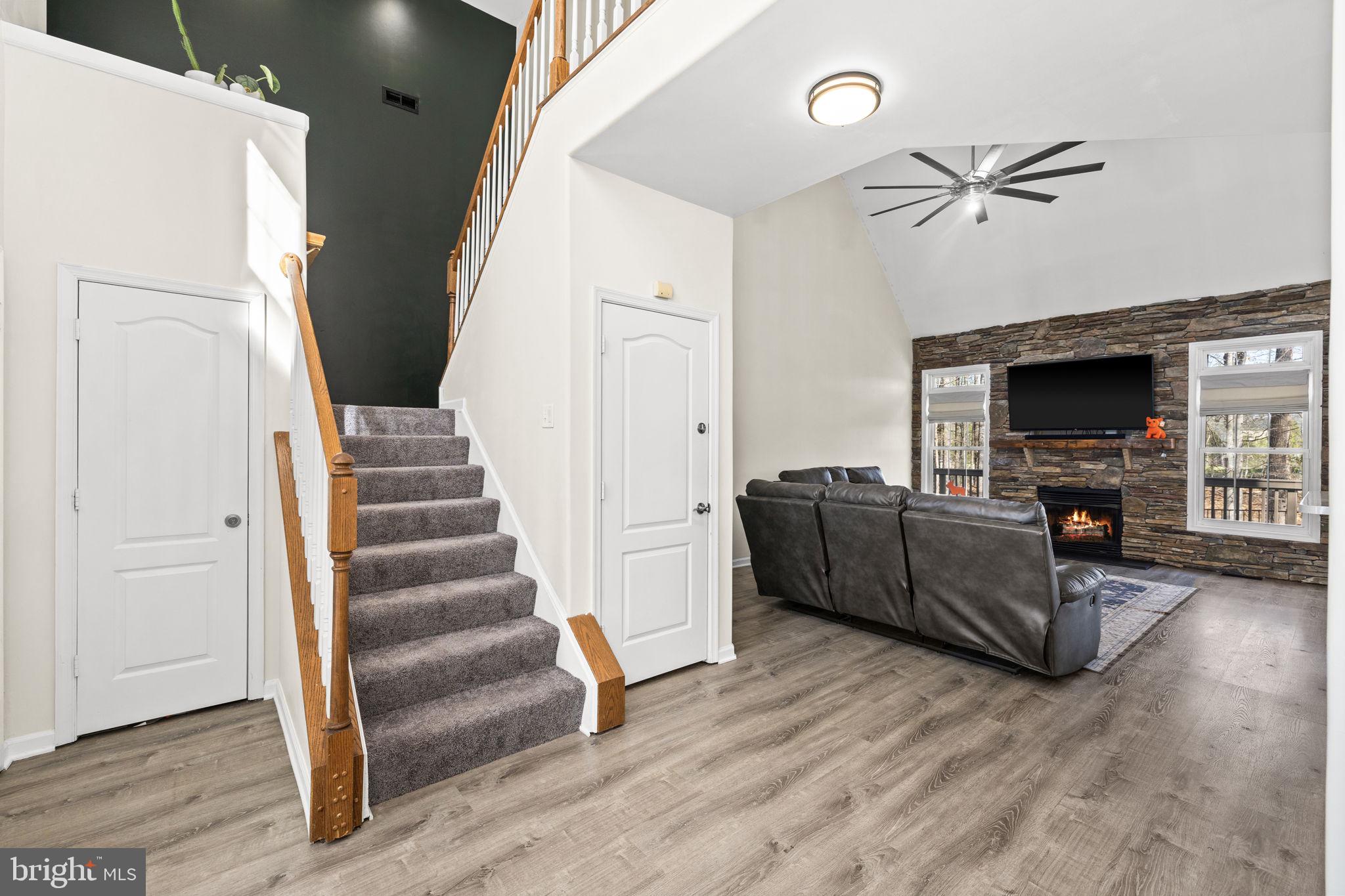 SOMERSET FARMS - Residential