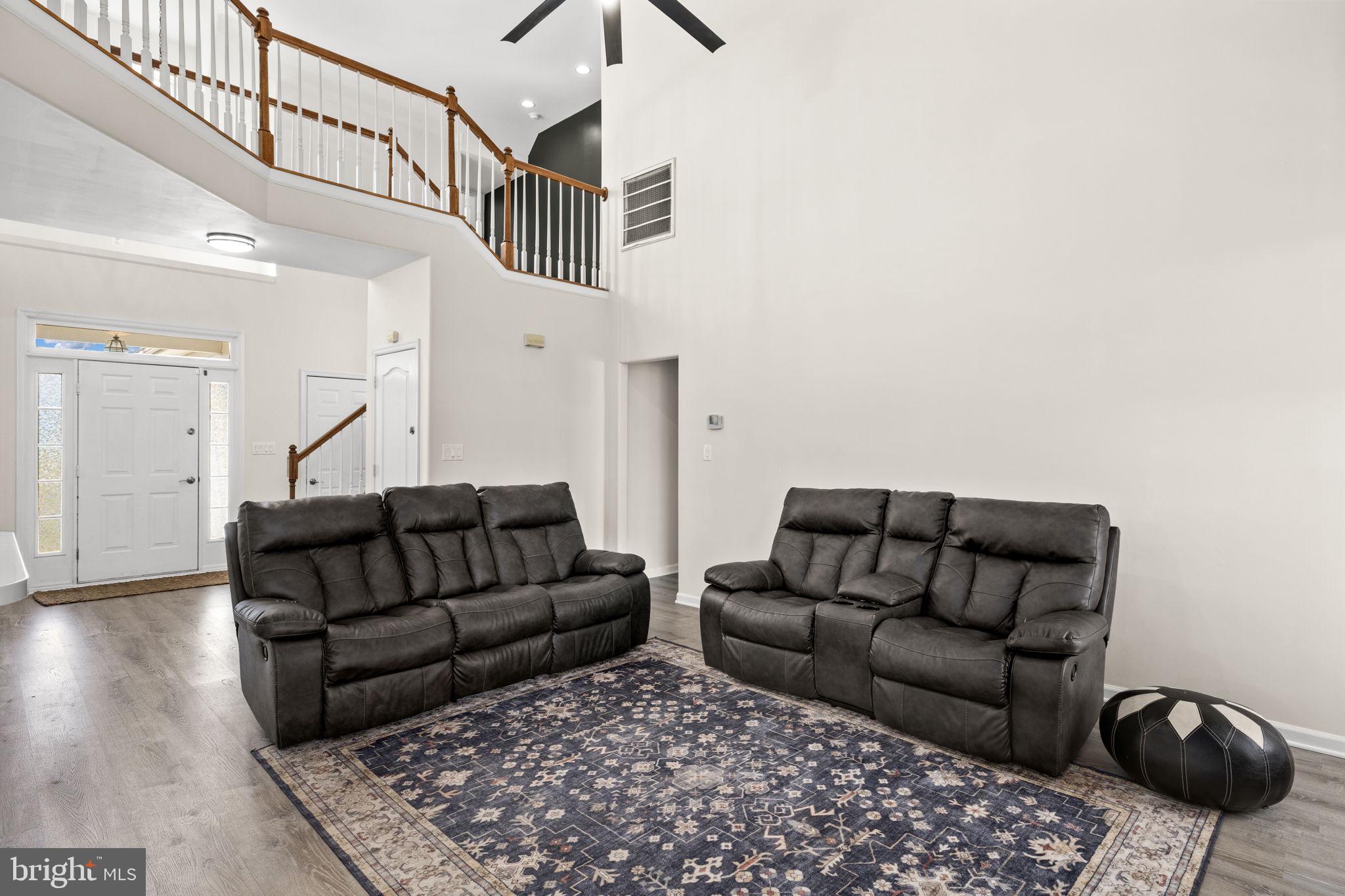 SOMERSET FARMS - Residential