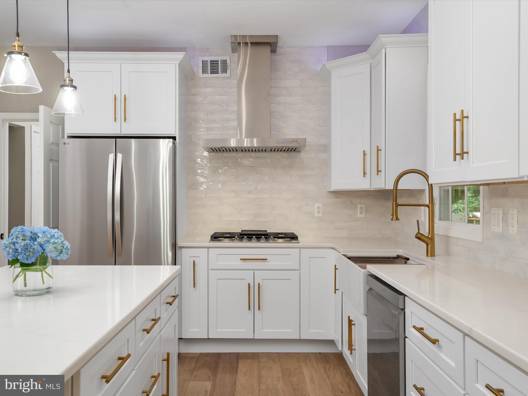 SOUTH CREEK VIEW - Residential