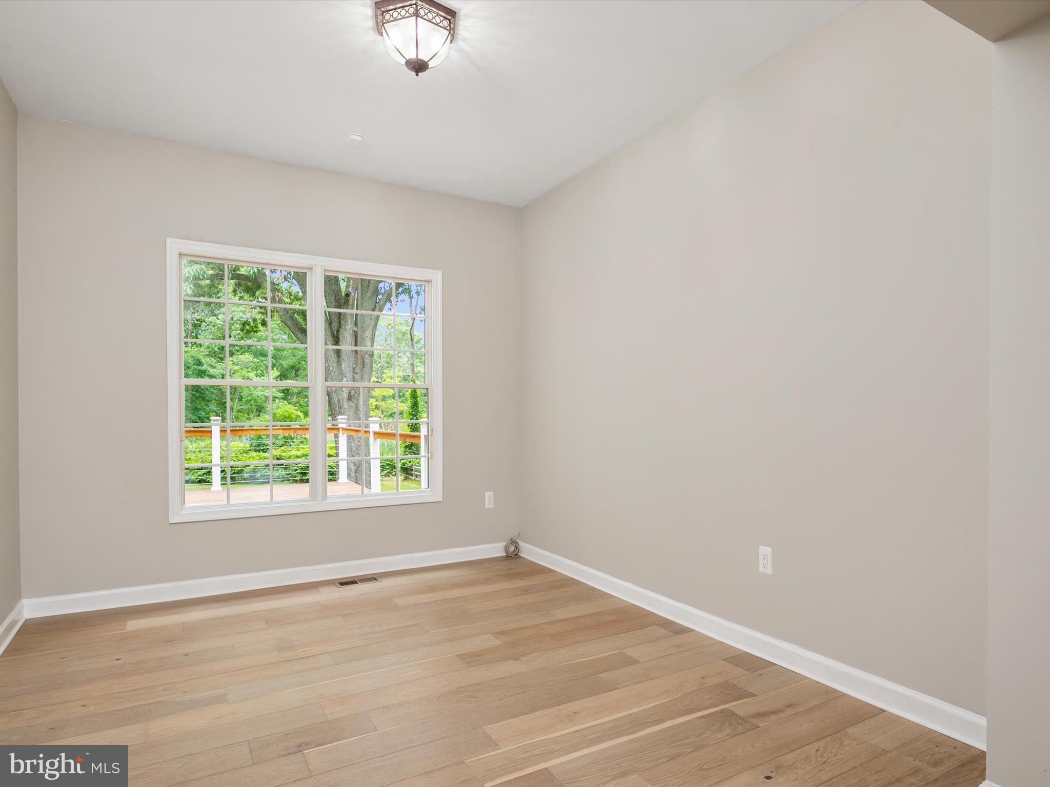 SOUTH CREEK VIEW - Residential