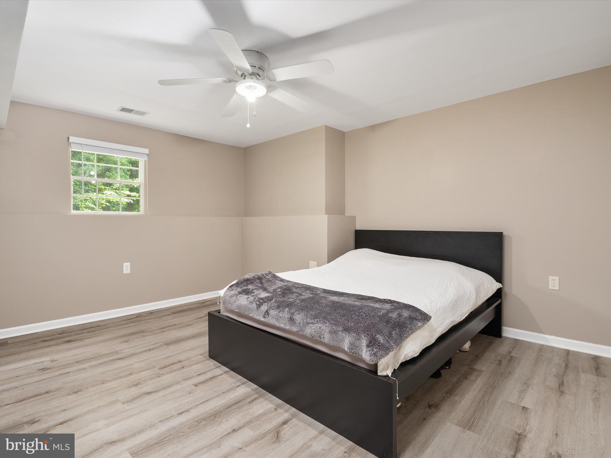 SOUTH CREEK VIEW - Residential