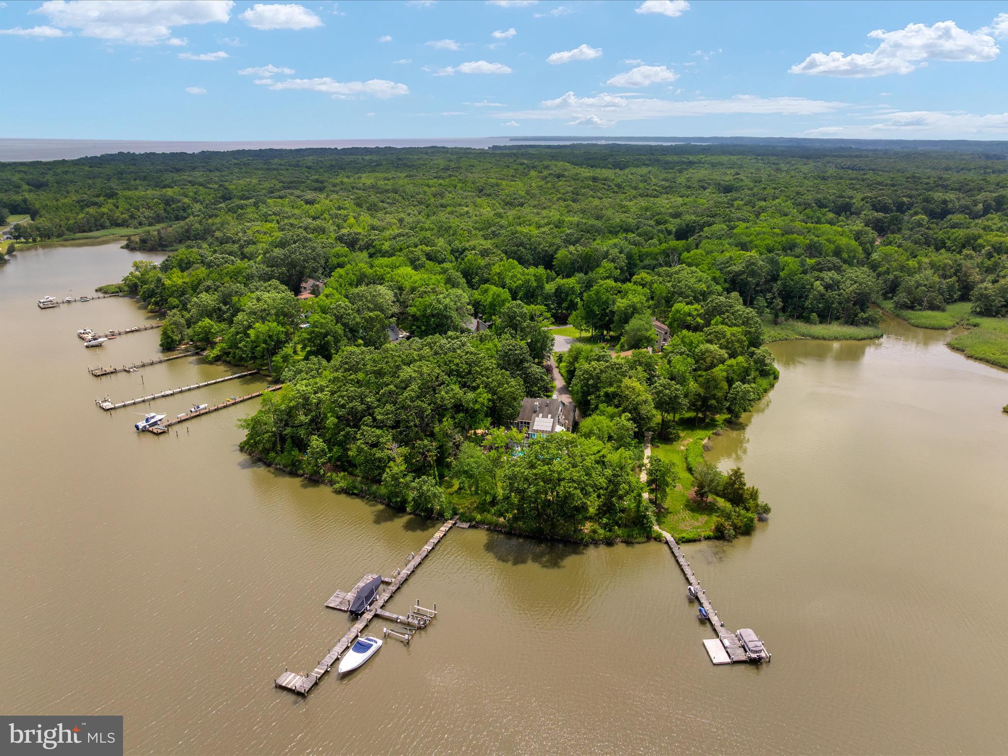 SOUTH CREEK VIEW - Residential