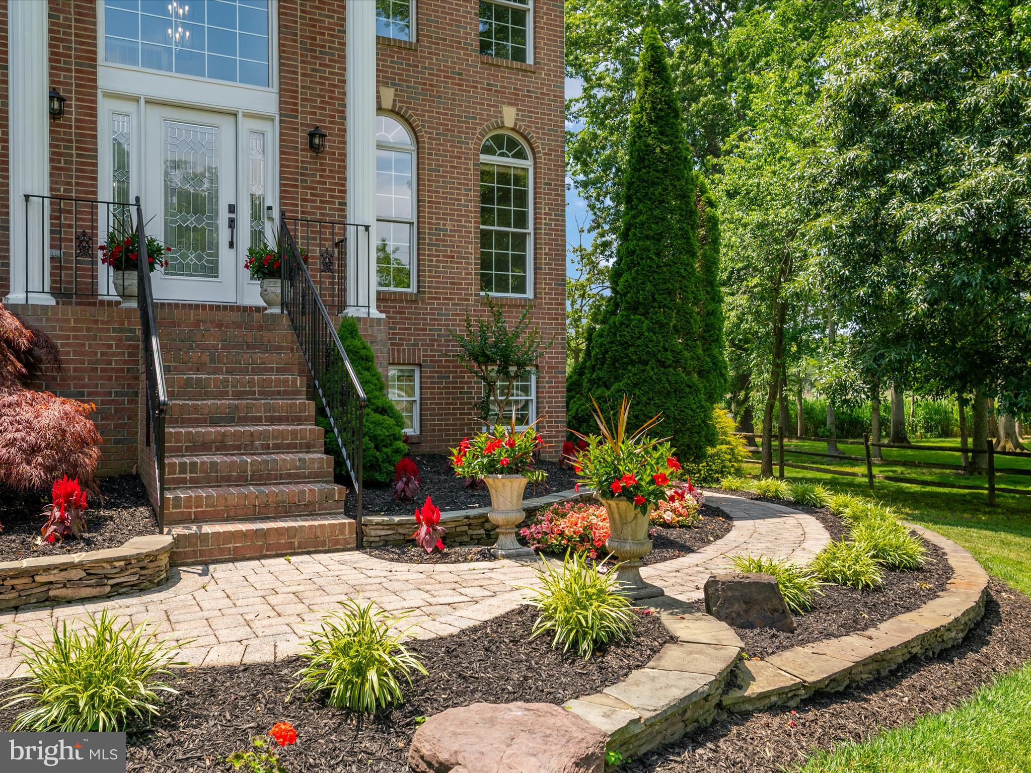 SOUTH CREEK VIEW - Residential