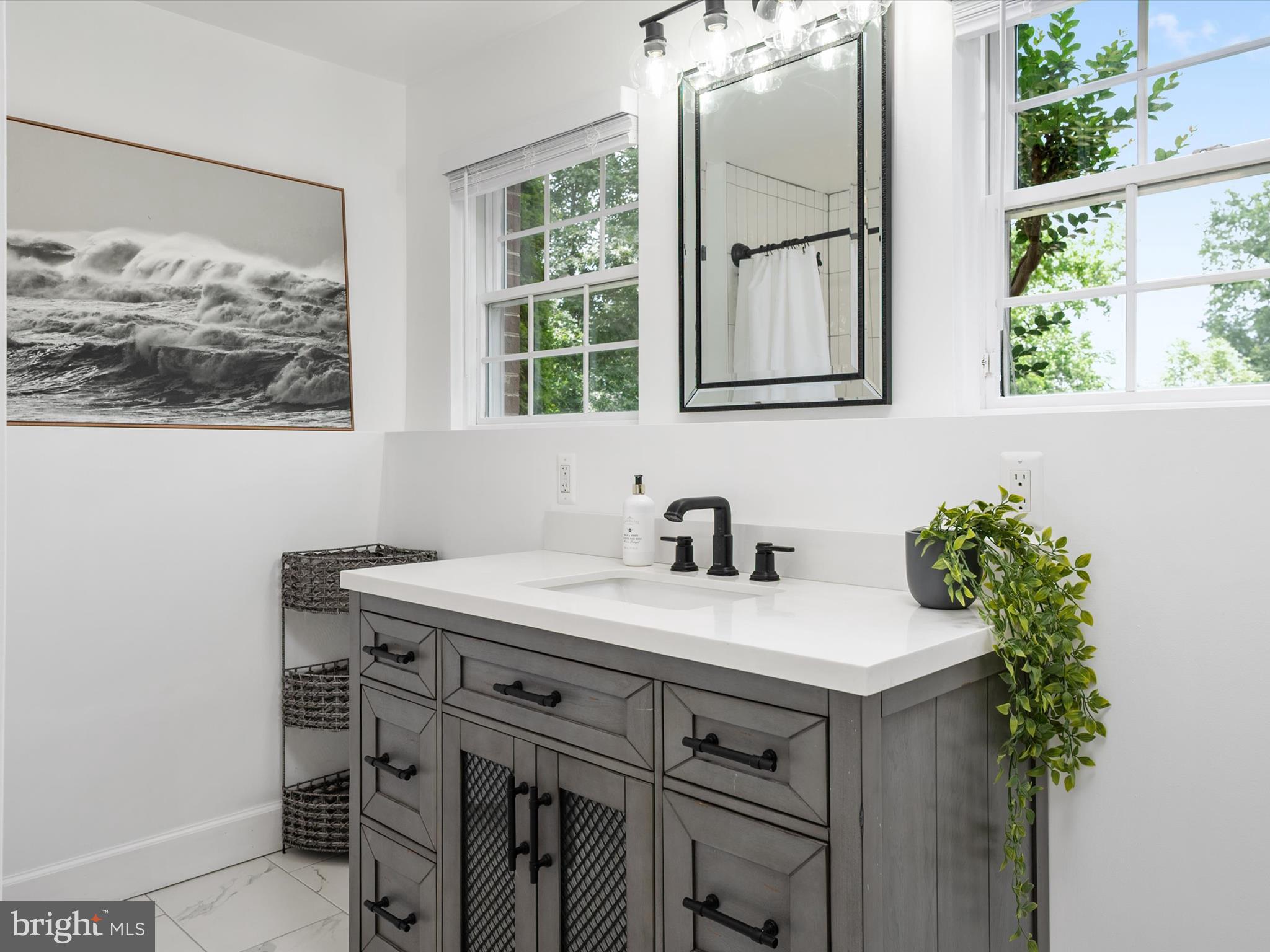 SOUTH CREEK VIEW - Residential