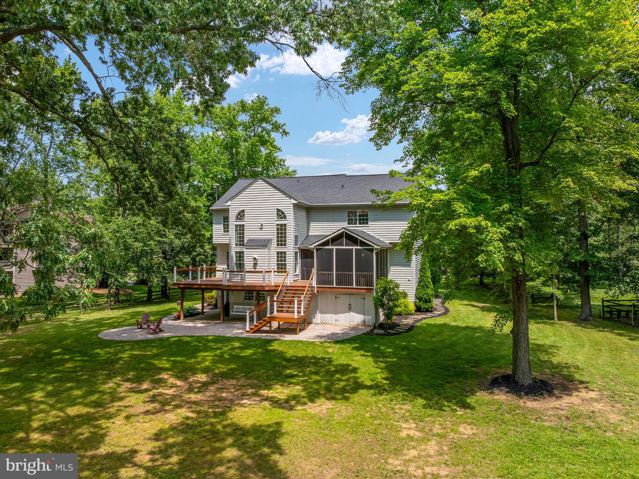 SOUTH CREEK VIEW - Residential