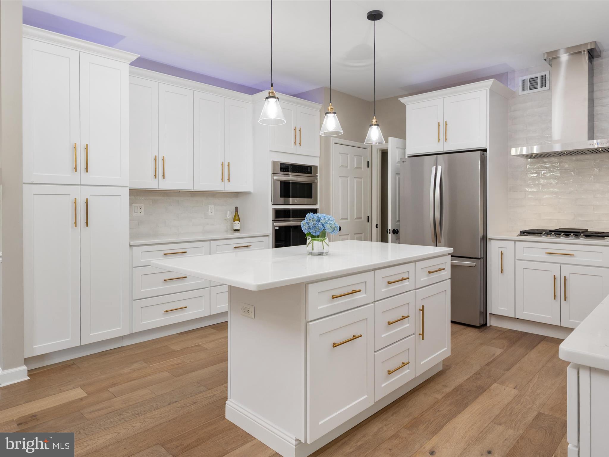 SOUTH CREEK VIEW - Residential