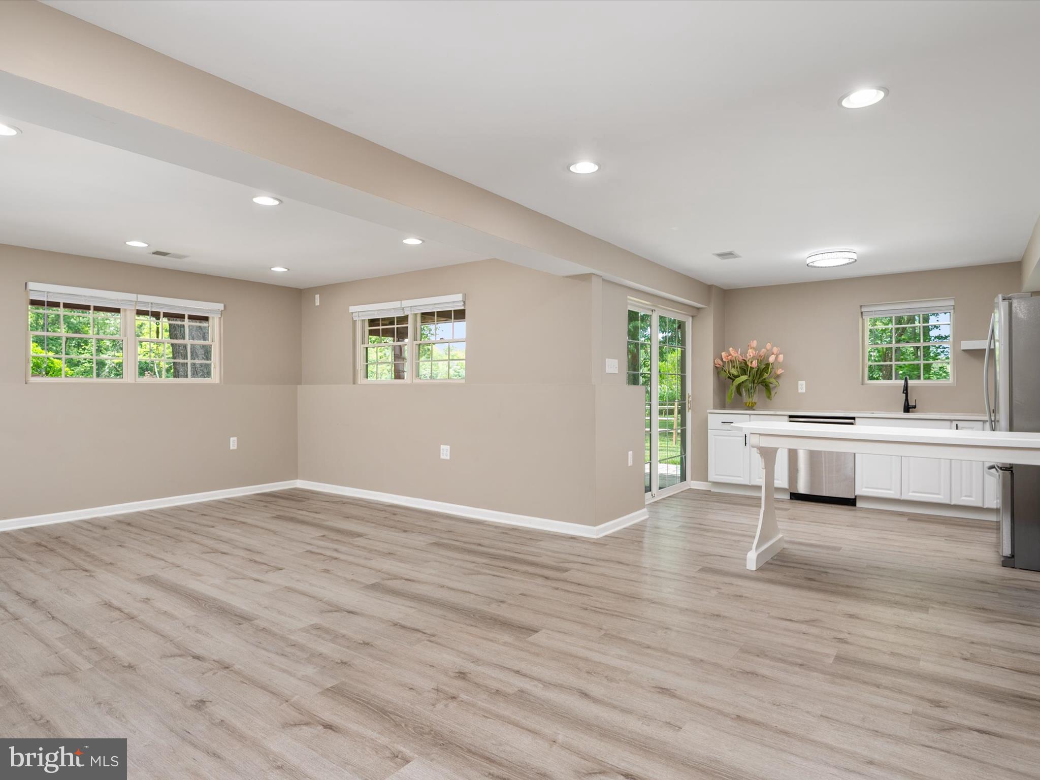 SOUTH CREEK VIEW - Residential