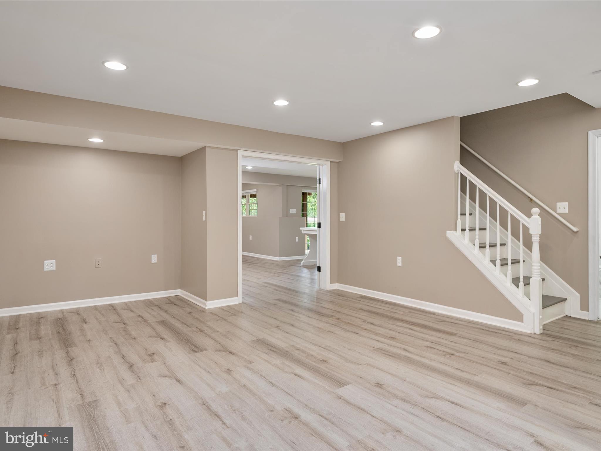 SOUTH CREEK VIEW - Residential