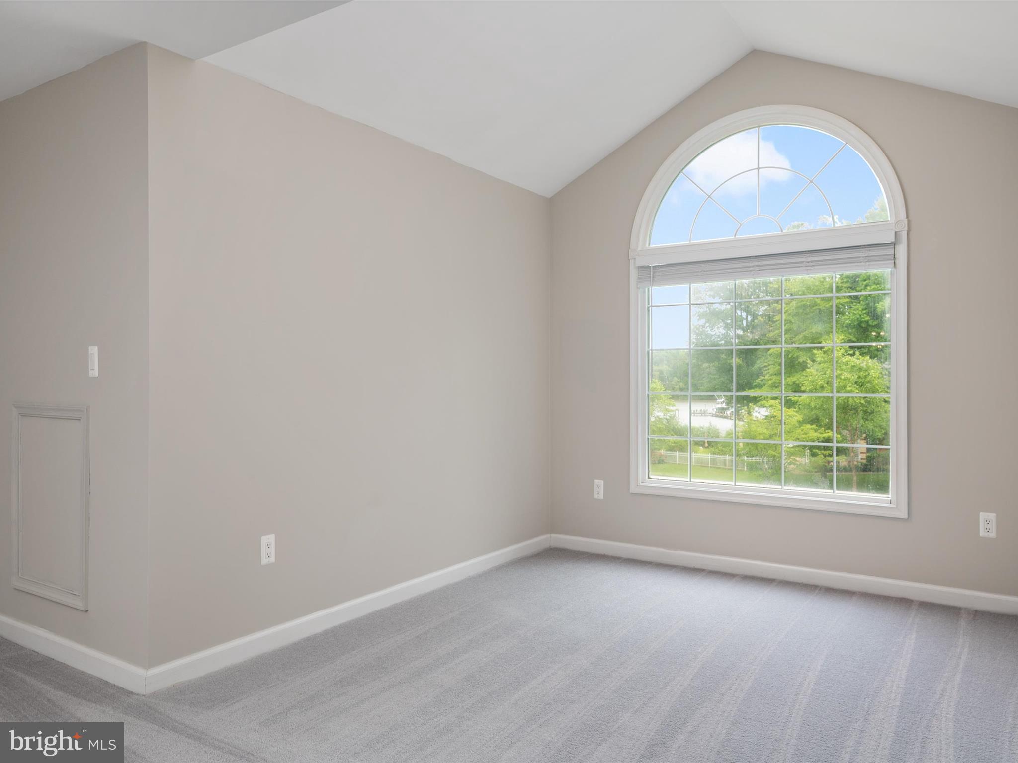 SOUTH CREEK VIEW - Residential