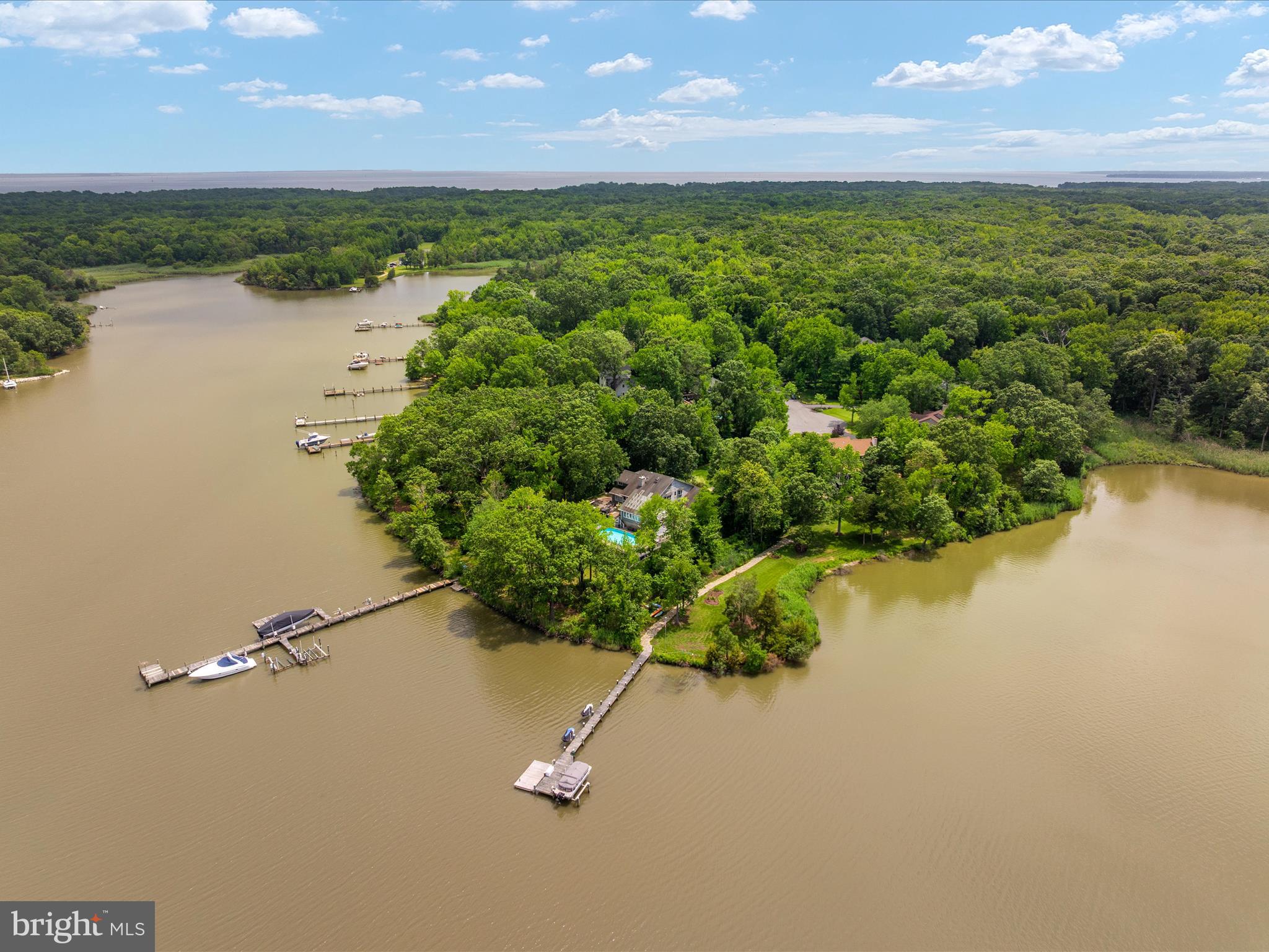 SOUTH CREEK VIEW - Residential