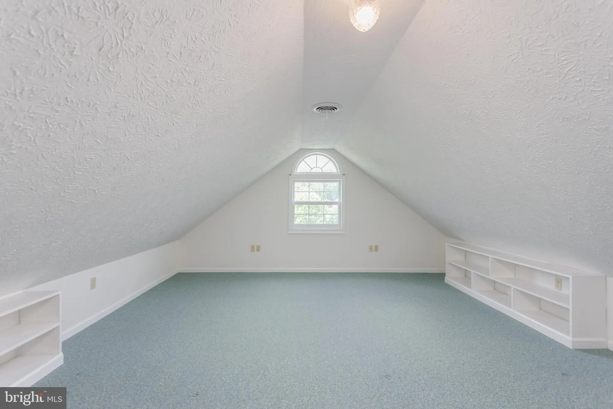 Winchester, Virginia 22601, United States, 4 Bedrooms Bedrooms, ,4 BathroomsBathrooms,Residential,Active,150484