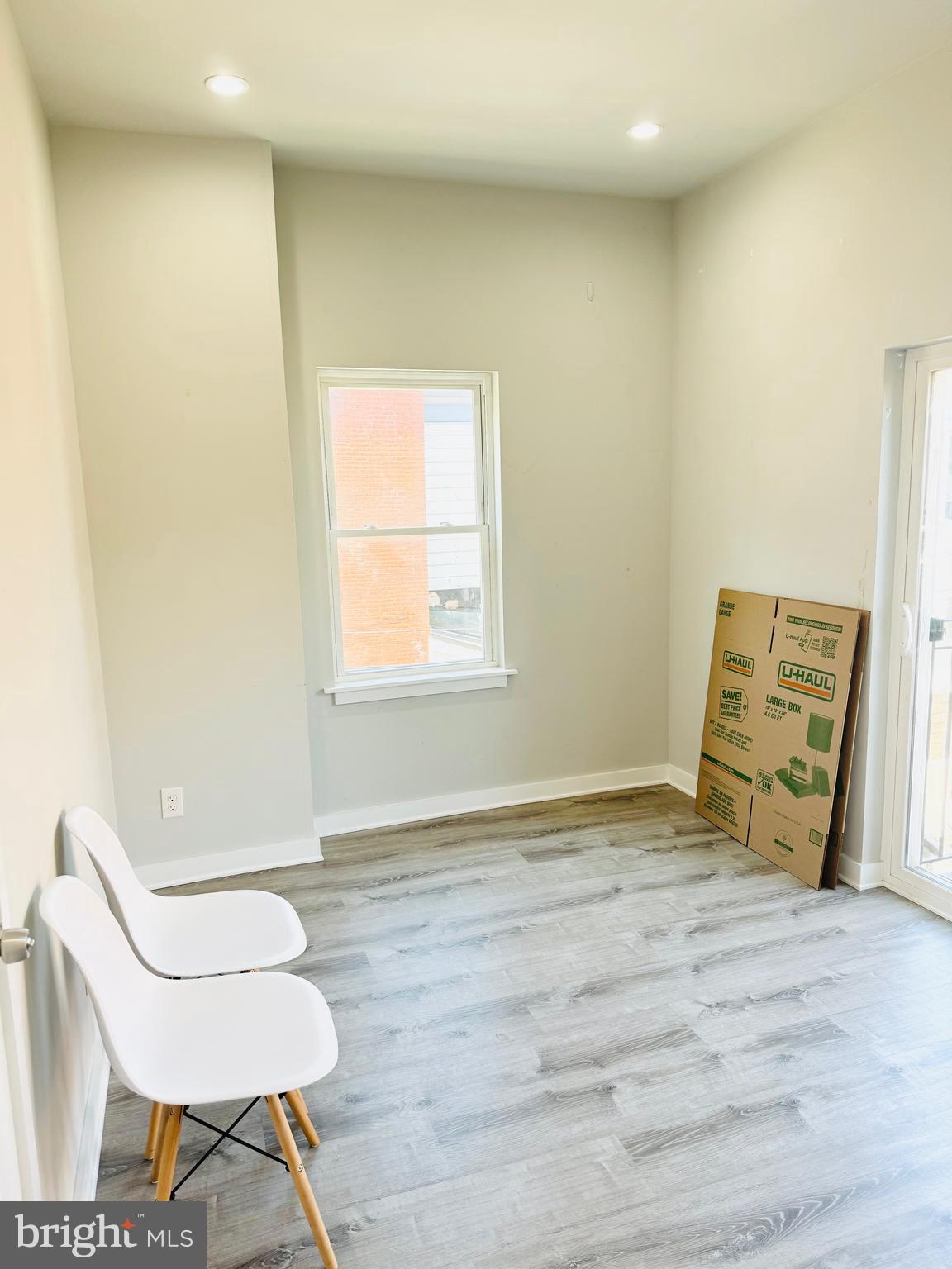 POINT BREEZE - Residential Lease