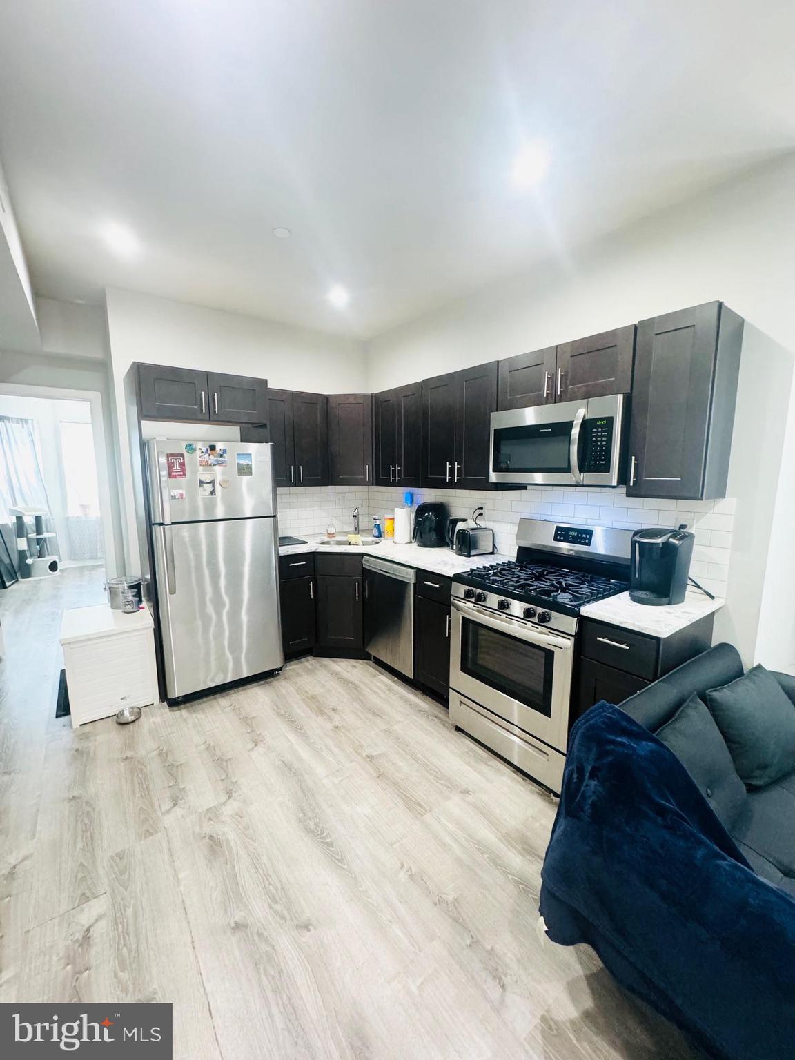 POINT BREEZE - Residential Lease