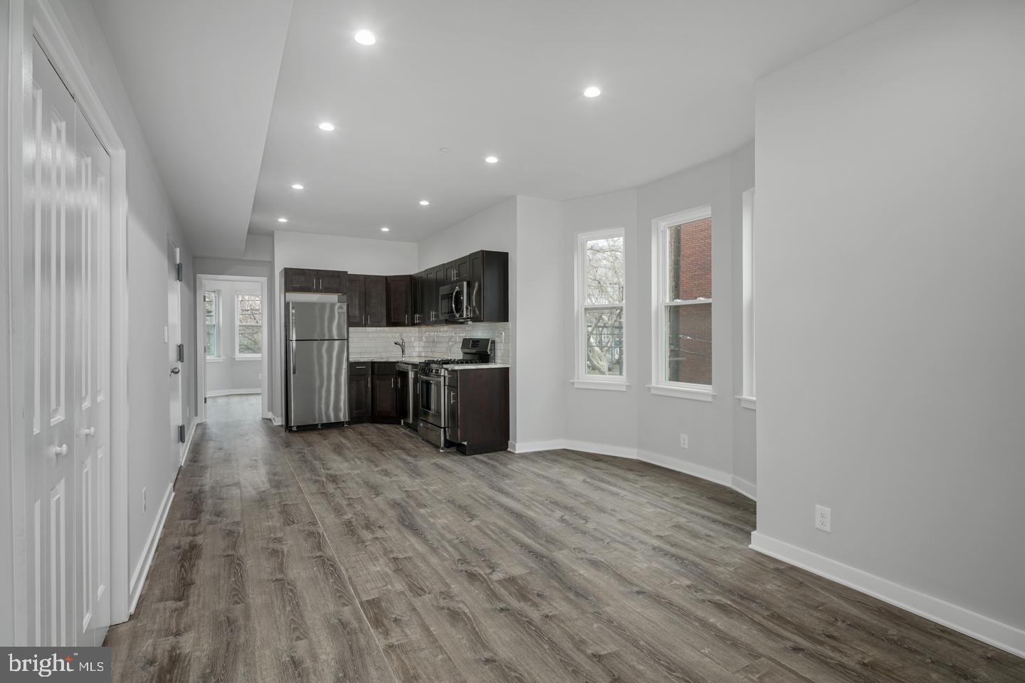 POINT BREEZE - Residential Lease