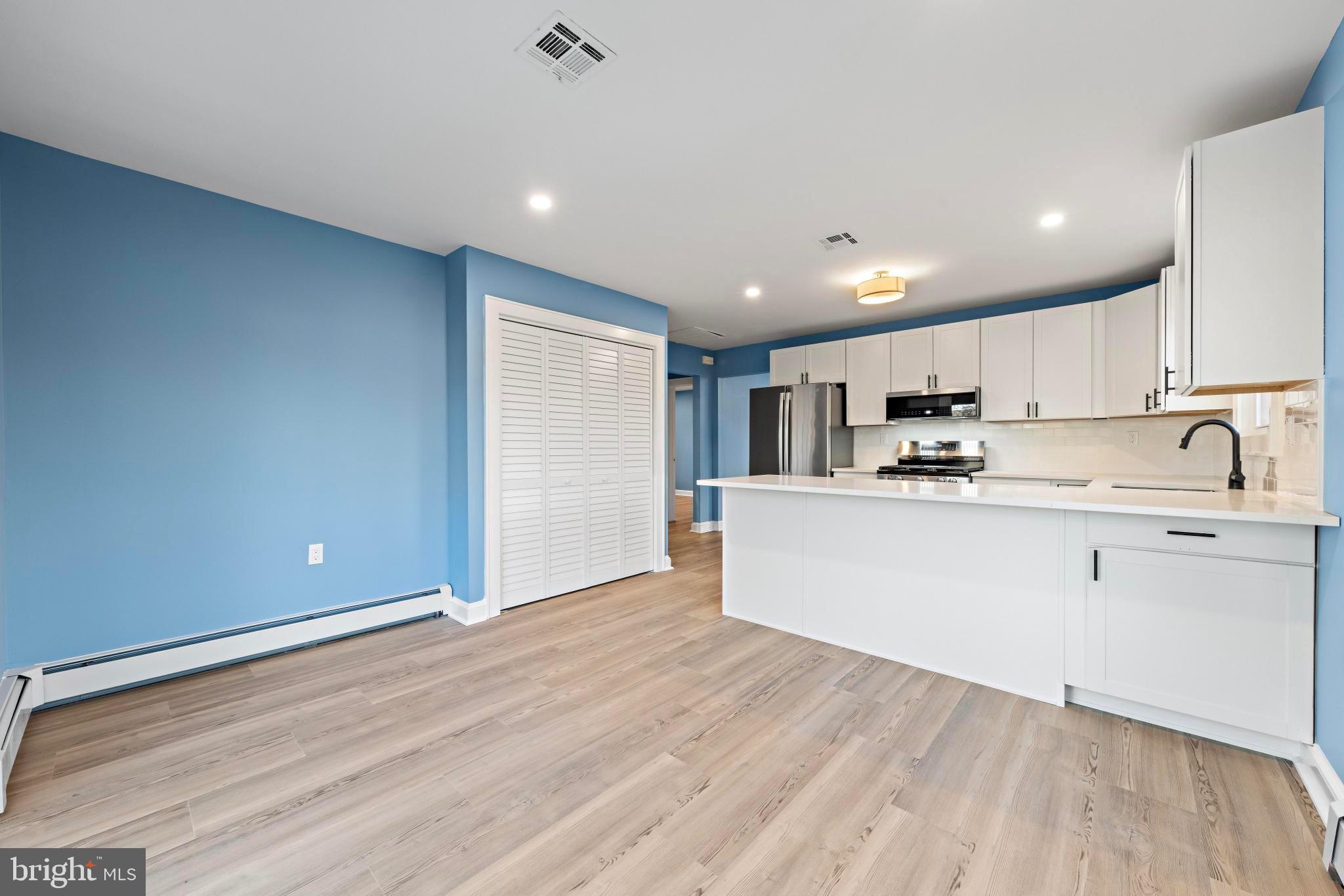 HOLIDAY CITY - SOUTH - Residential