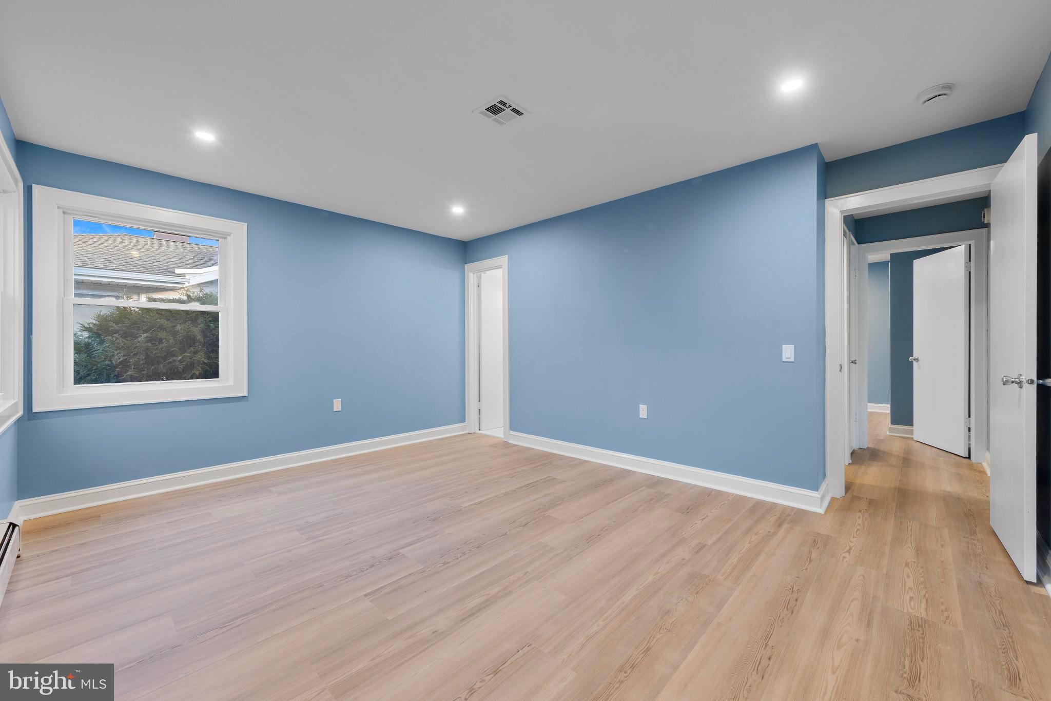 HOLIDAY CITY - SOUTH - Residential