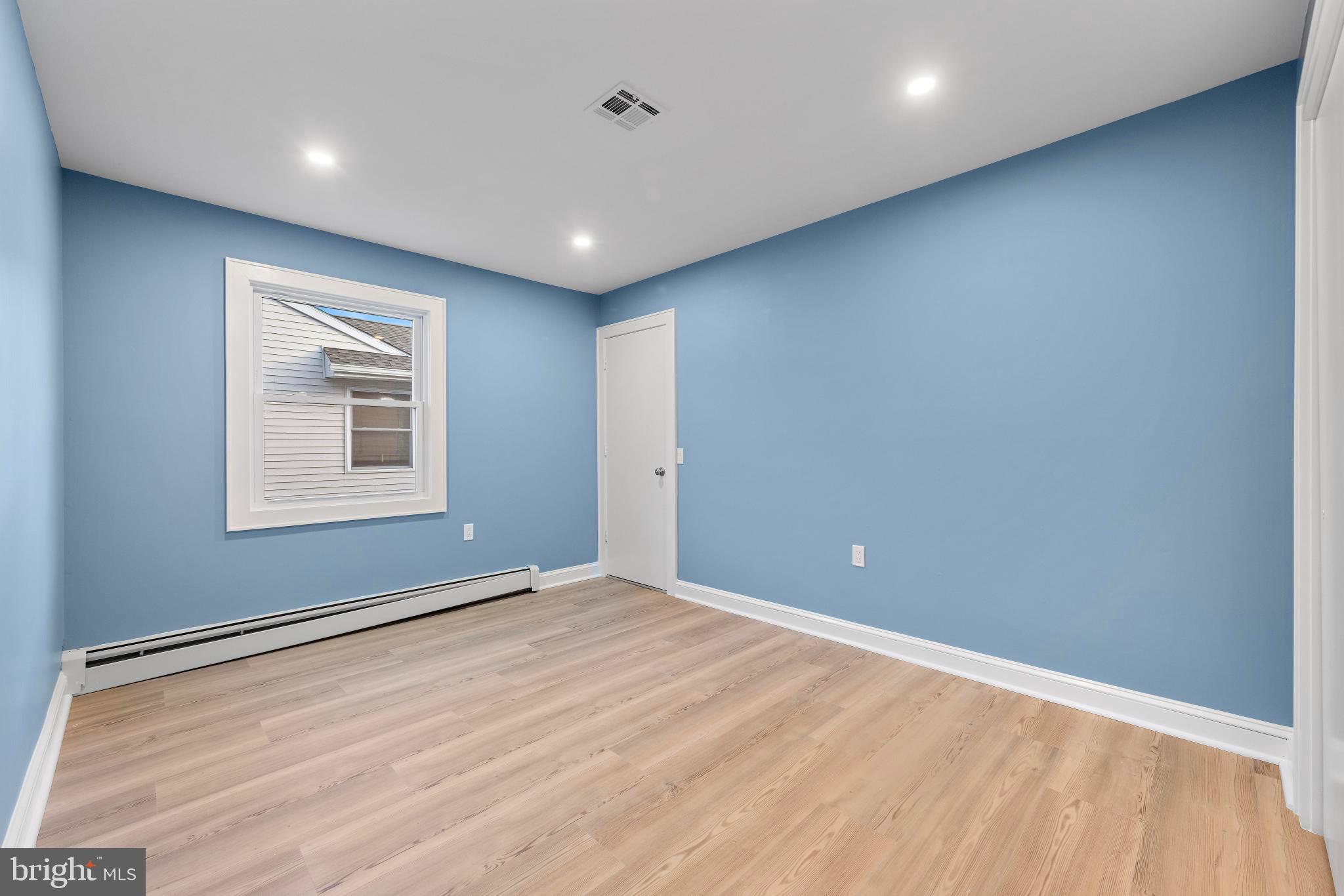 HOLIDAY CITY - SOUTH - Residential