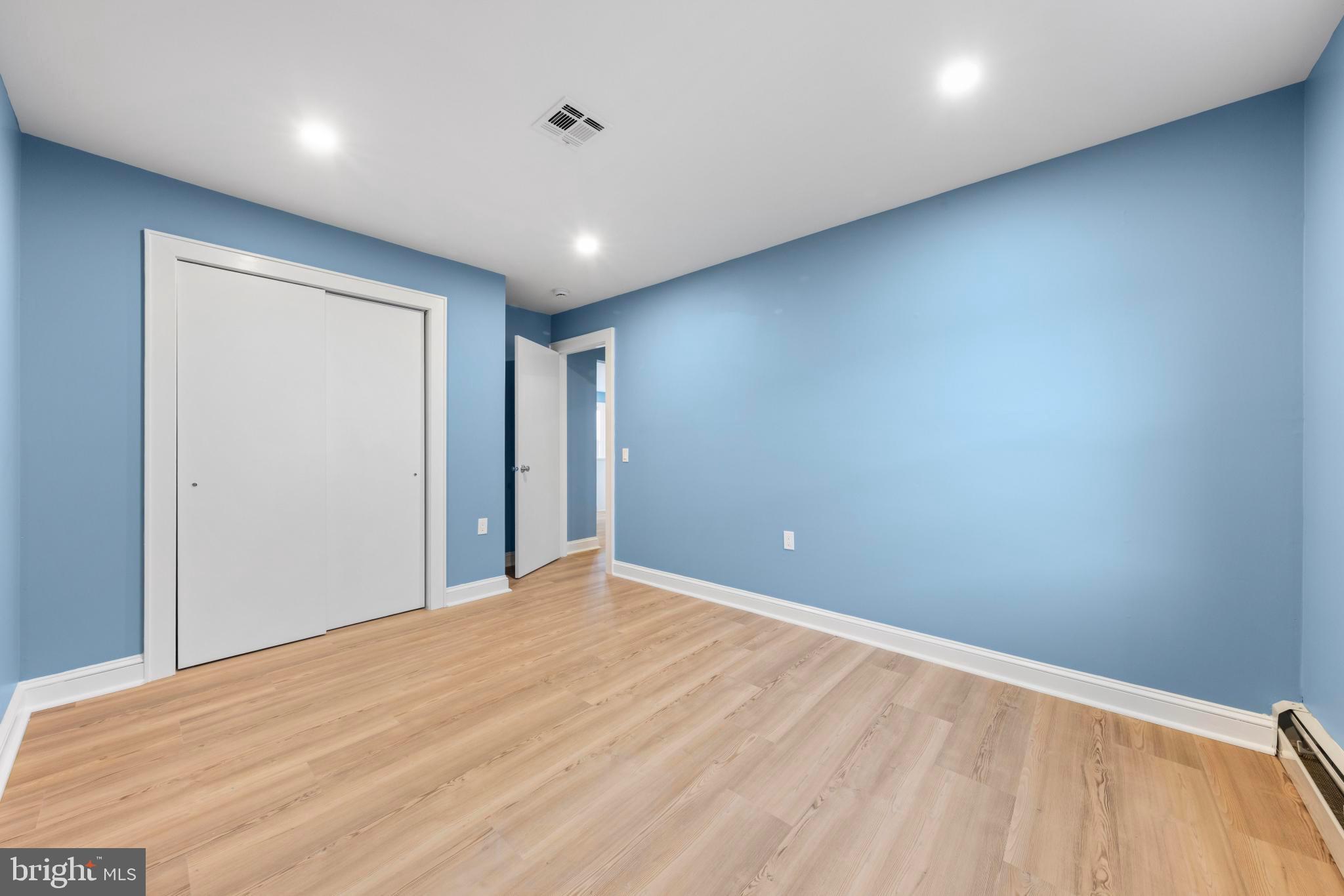 HOLIDAY CITY - SOUTH - Residential