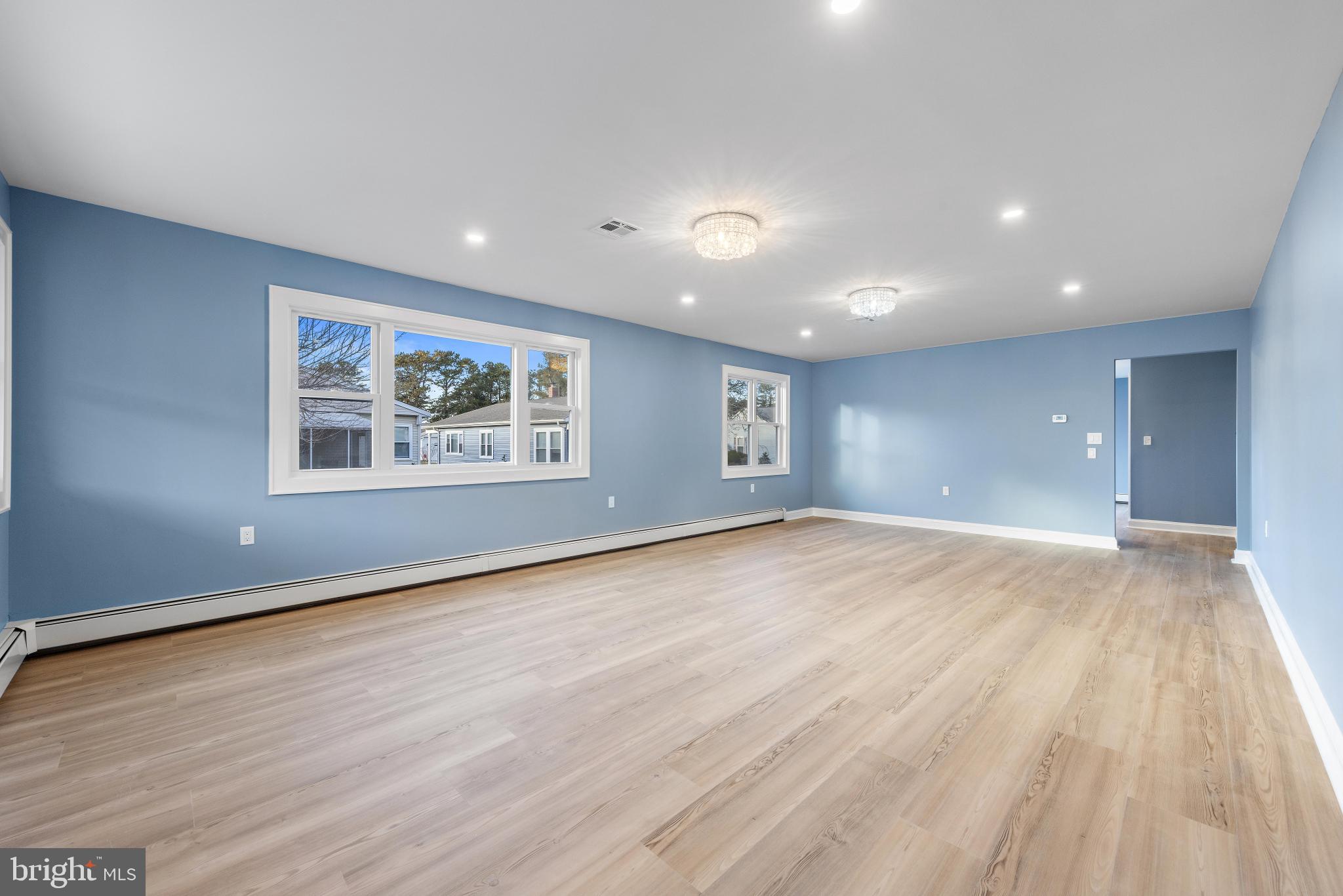 HOLIDAY CITY - SOUTH - Residential