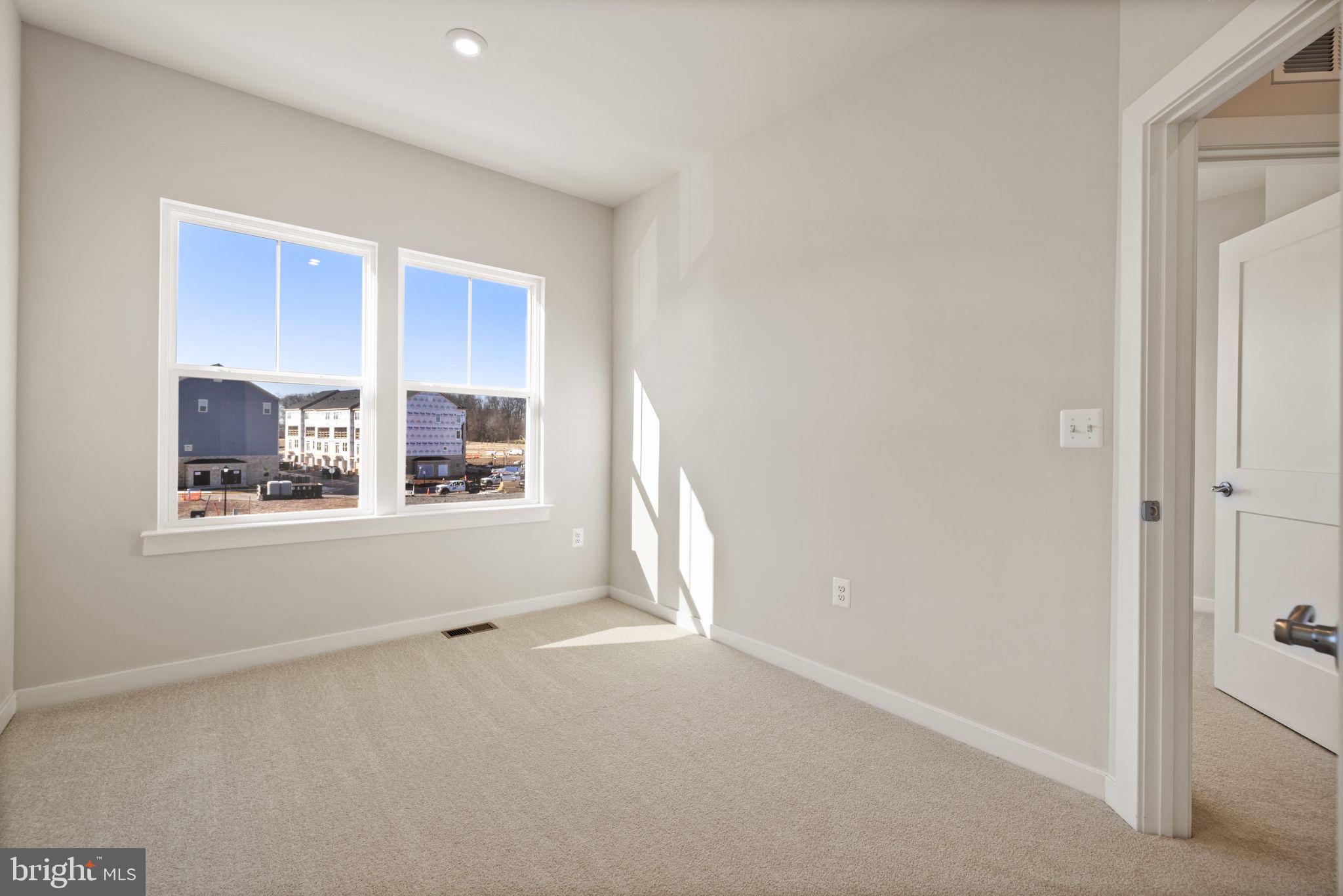 ARCOLA TOWN CENTER - Residential Lease