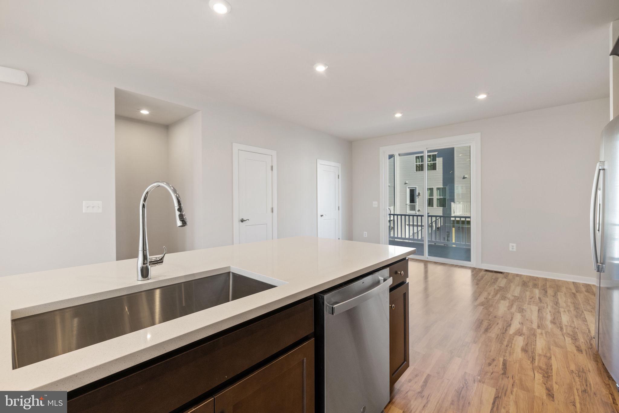 ARCOLA TOWN CENTER - Residential Lease