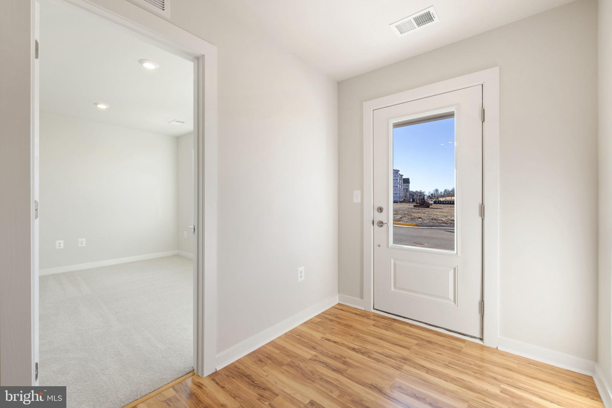 ARCOLA TOWN CENTER - Residential Lease