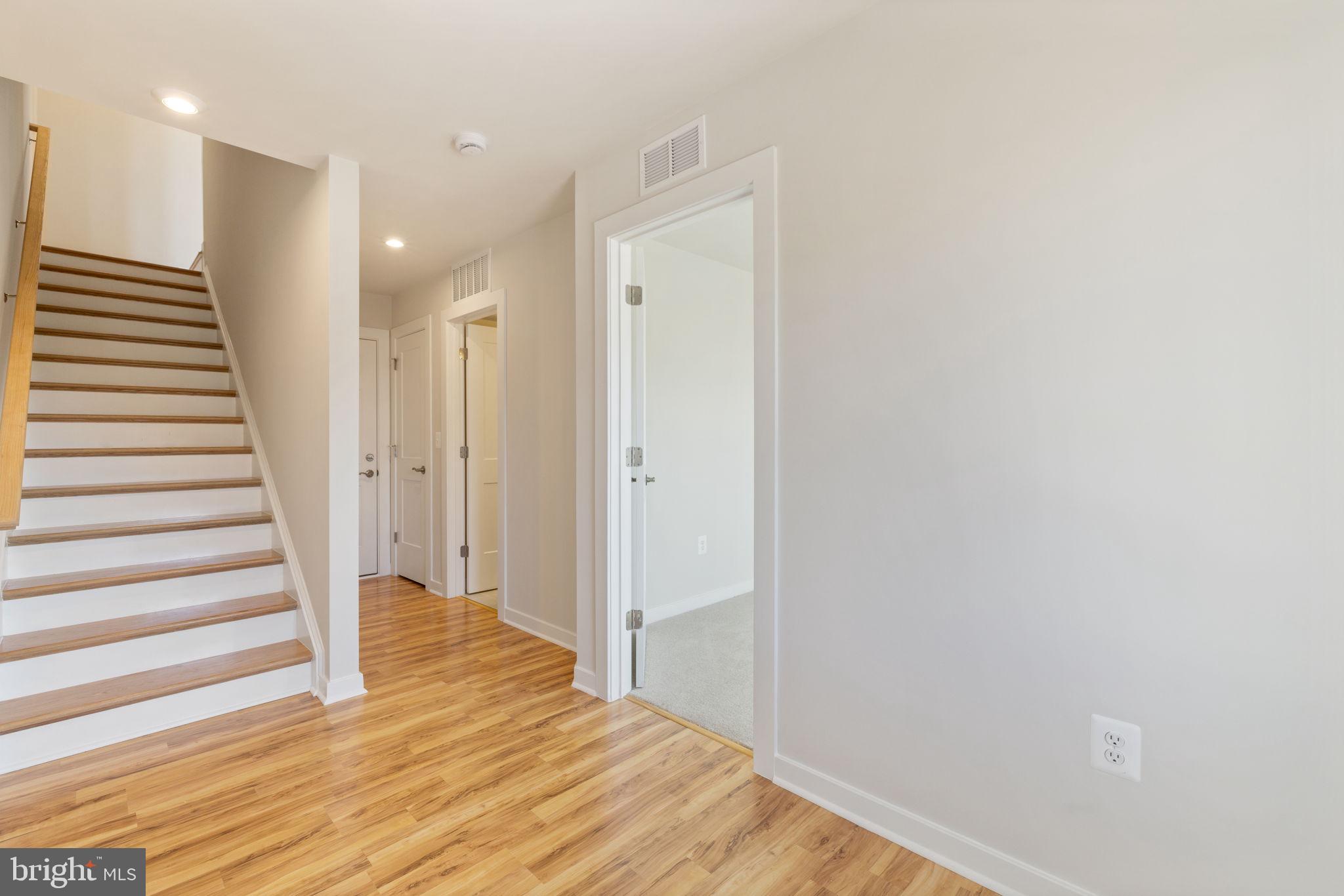 ARCOLA TOWN CENTER - Residential Lease