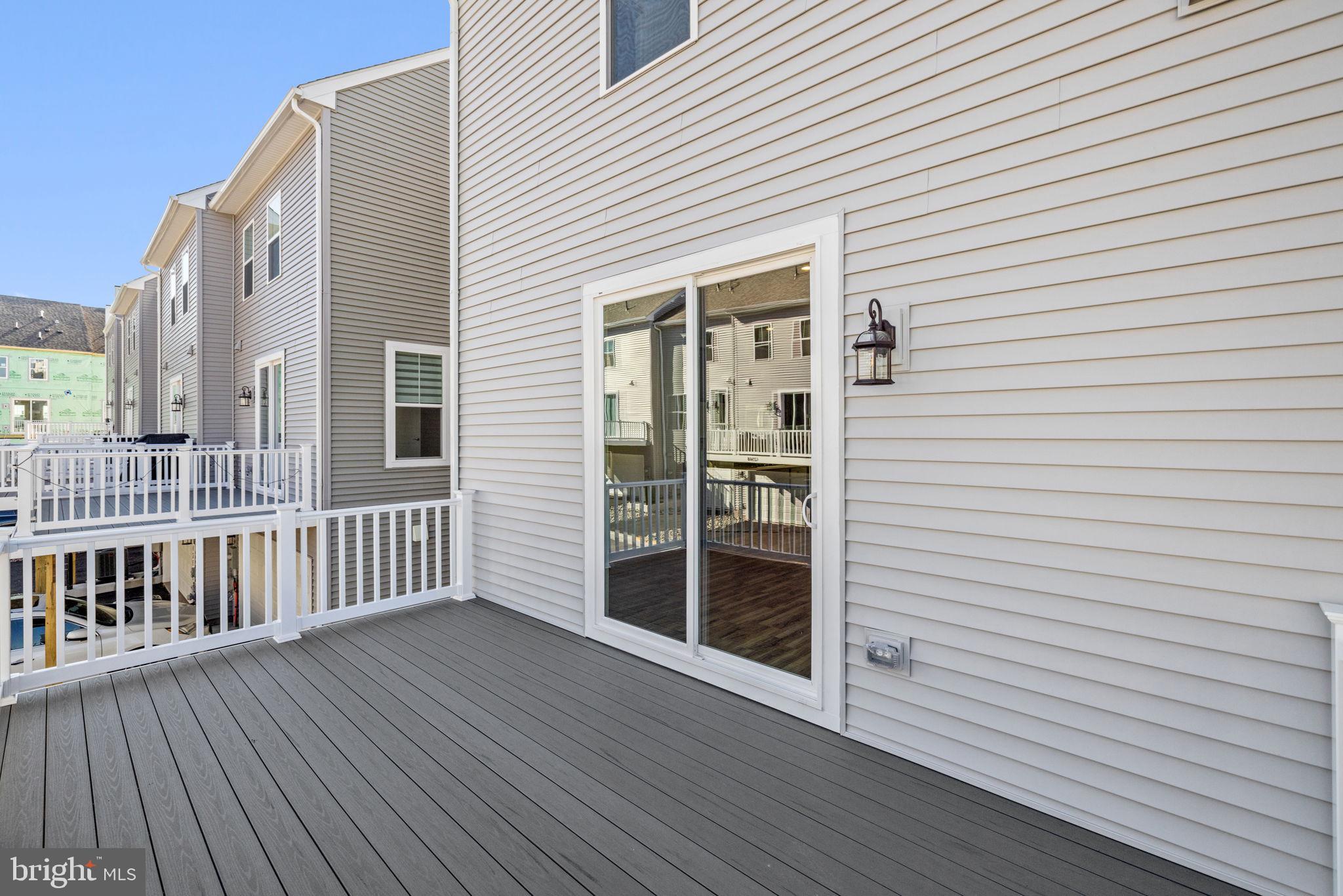 ARCOLA TOWN CENTER - Residential Lease