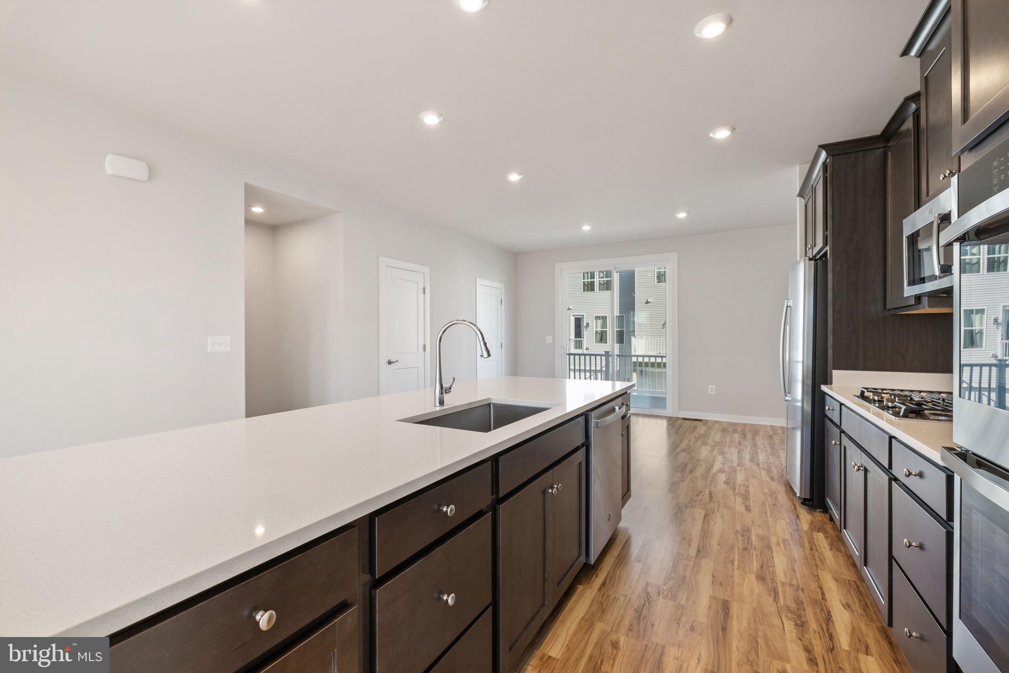 ARCOLA TOWN CENTER - Residential Lease