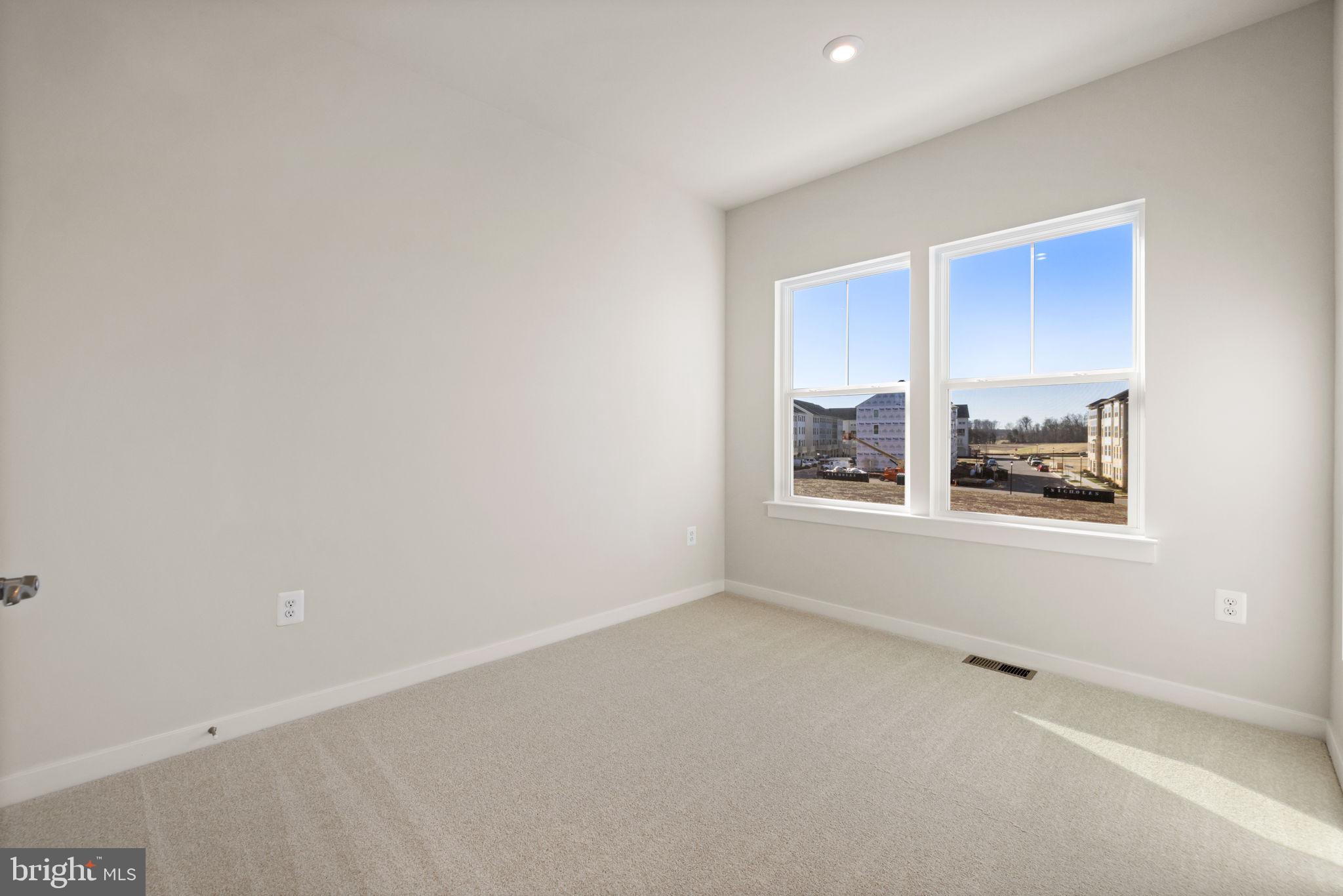 ARCOLA TOWN CENTER - Residential Lease