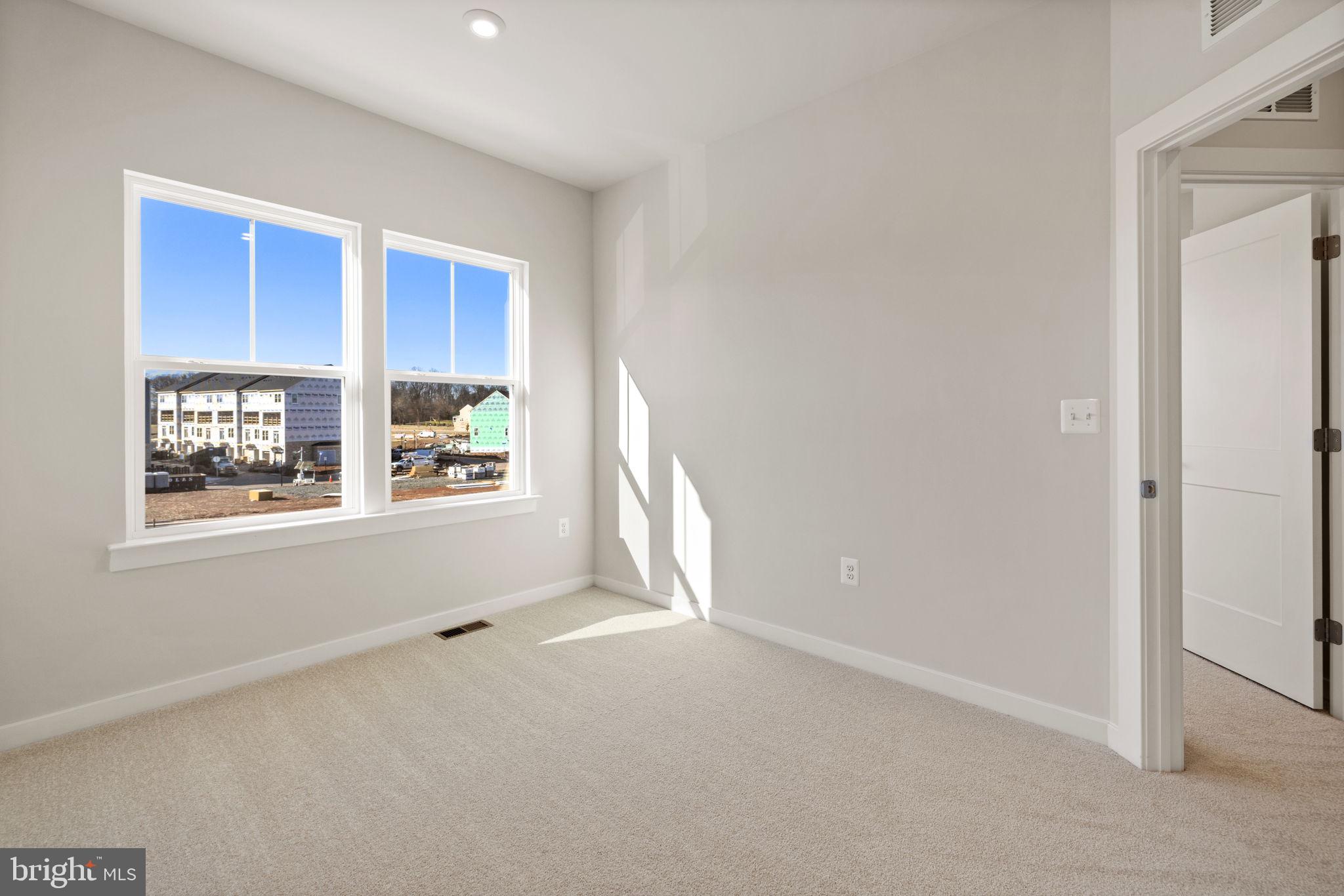 ARCOLA TOWN CENTER - Residential Lease