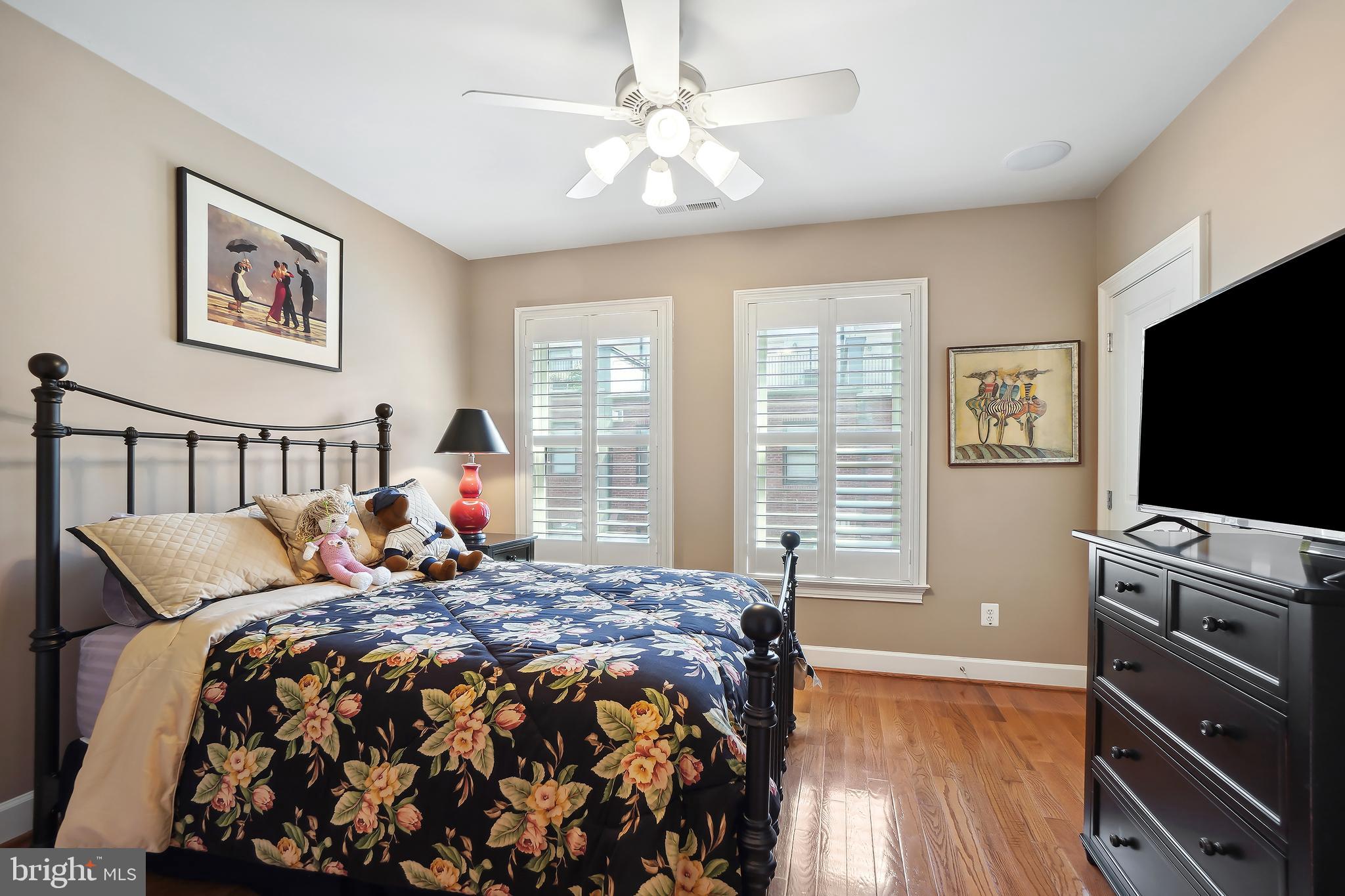 PARK POTOMAC - Residential