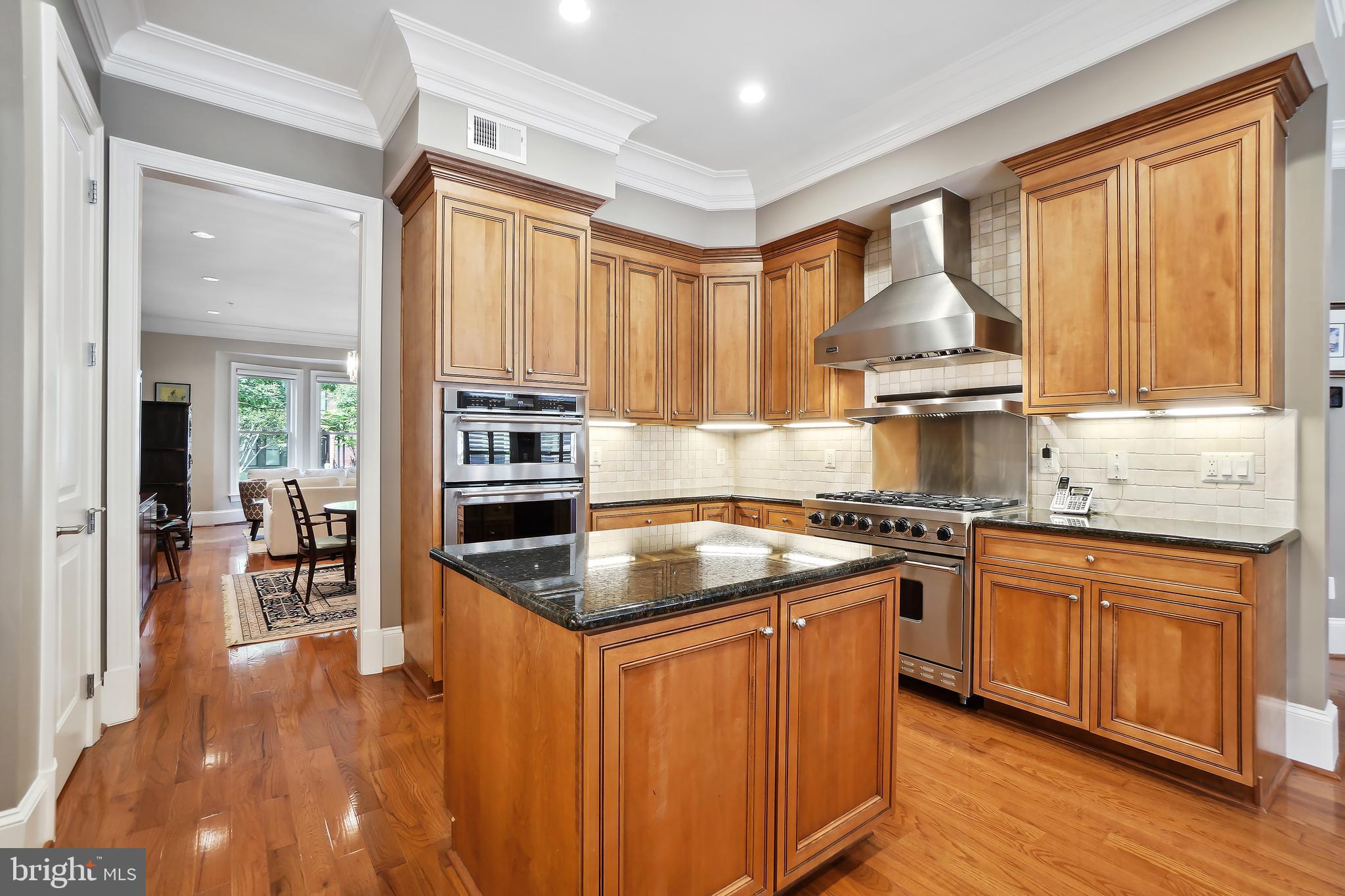 PARK POTOMAC - Residential