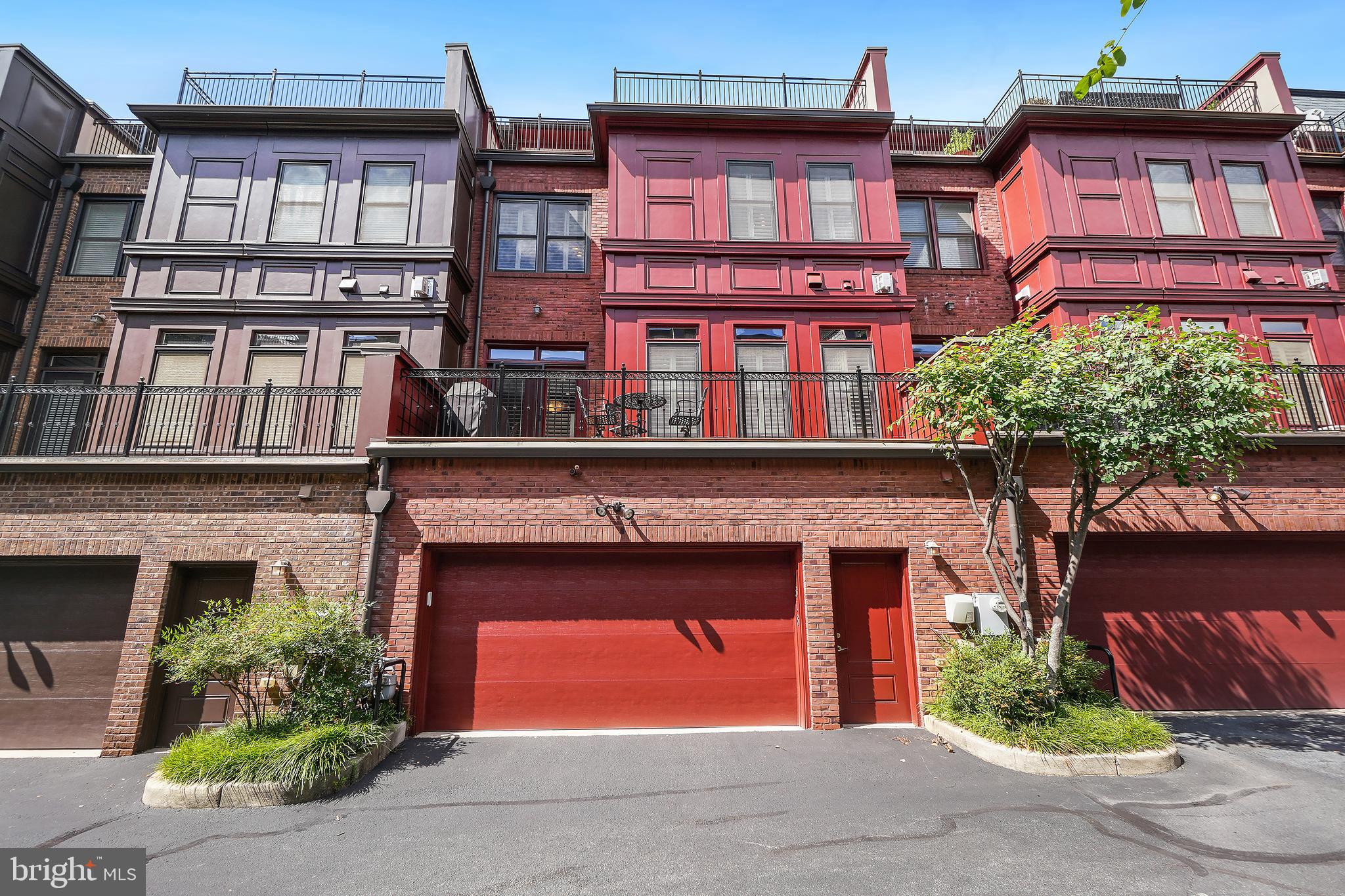 PARK POTOMAC - Residential