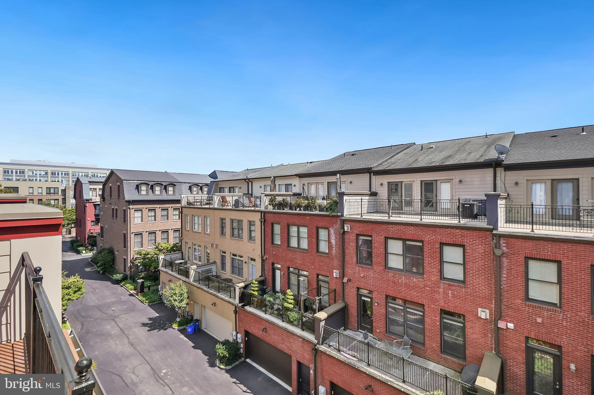 PARK POTOMAC - Residential