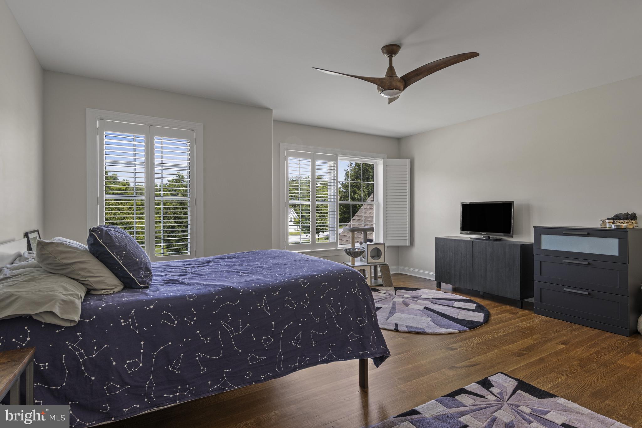 BURROWS RIDGE - Residential