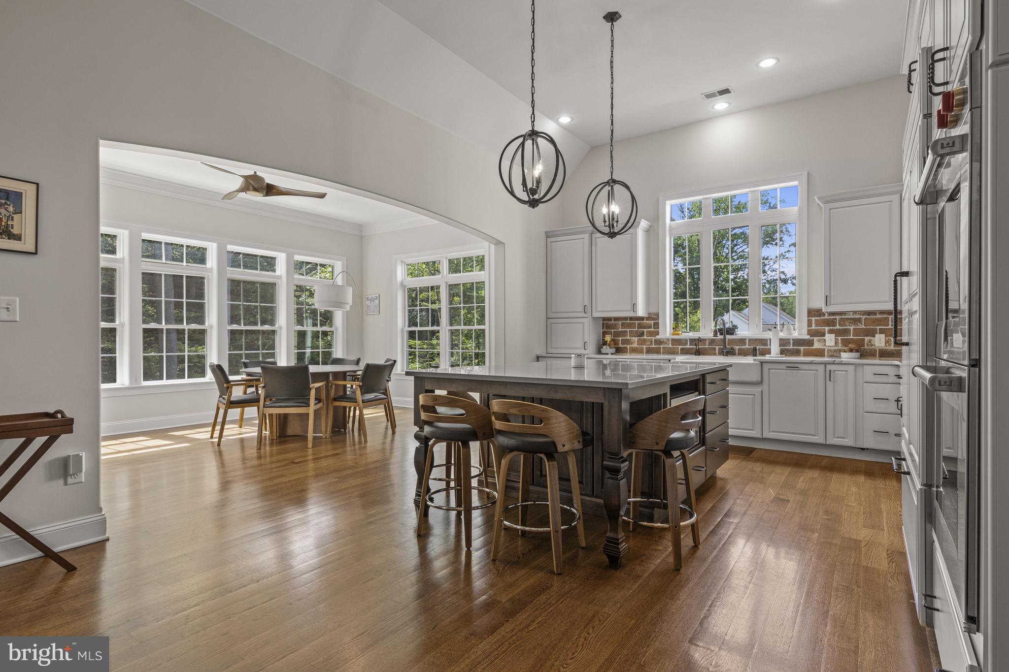 BURROWS RIDGE - Residential