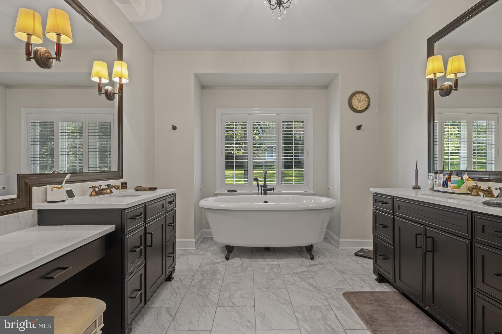 BURROWS RIDGE - Residential