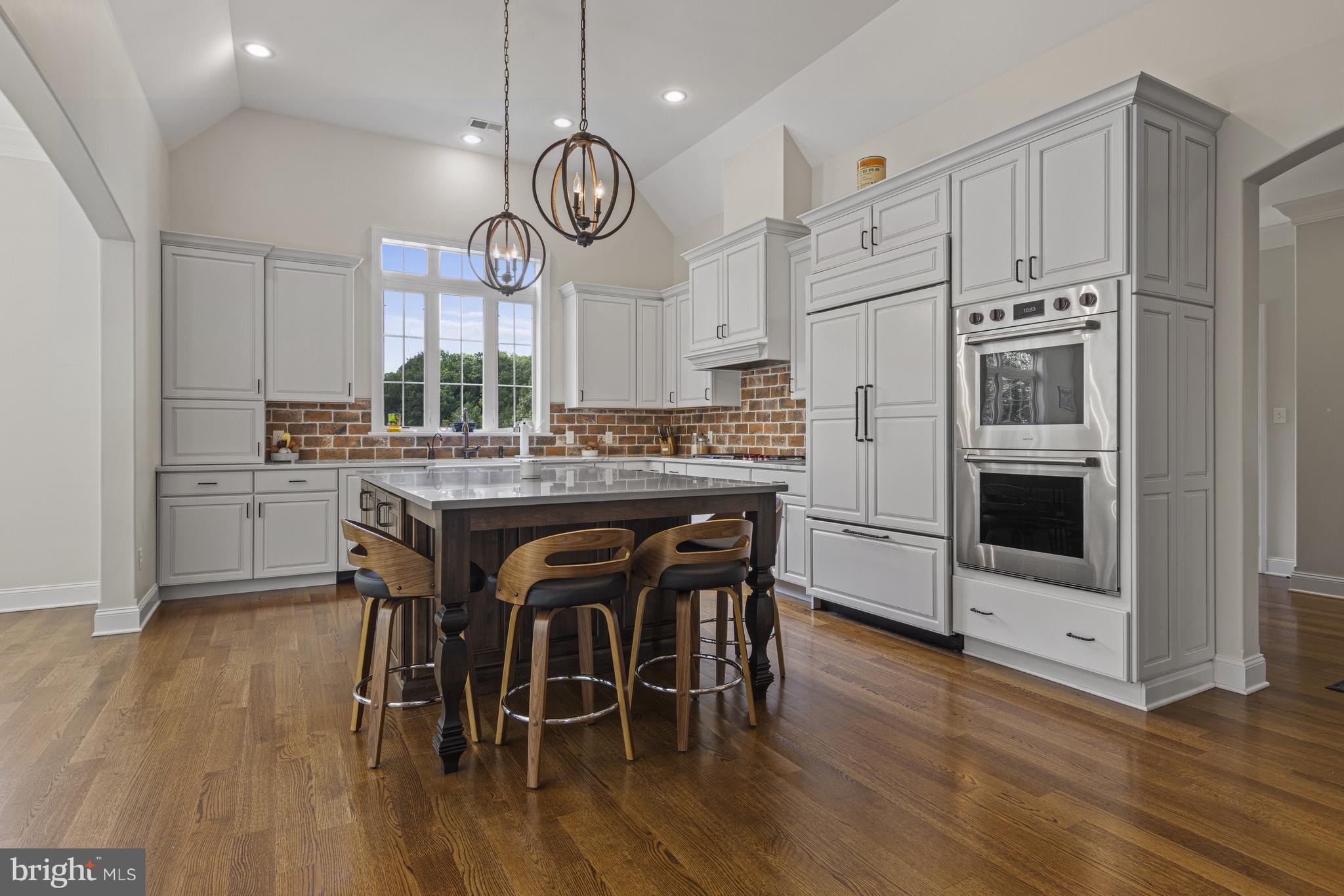 BURROWS RIDGE - Residential