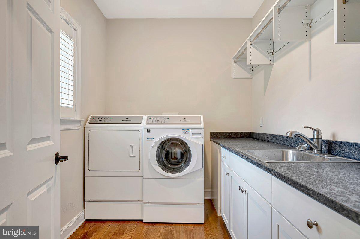 BURROWS RIDGE - Residential