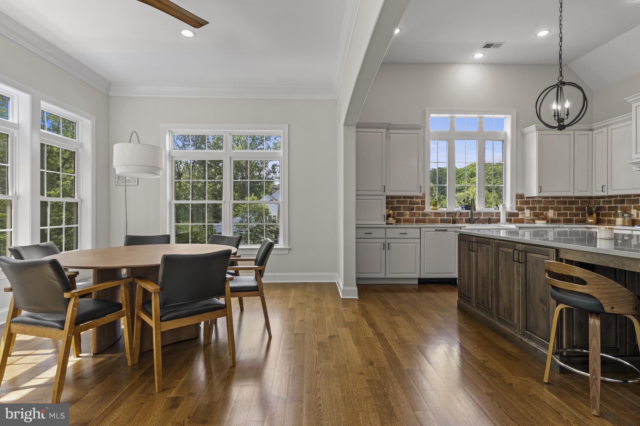 BURROWS RIDGE - Residential