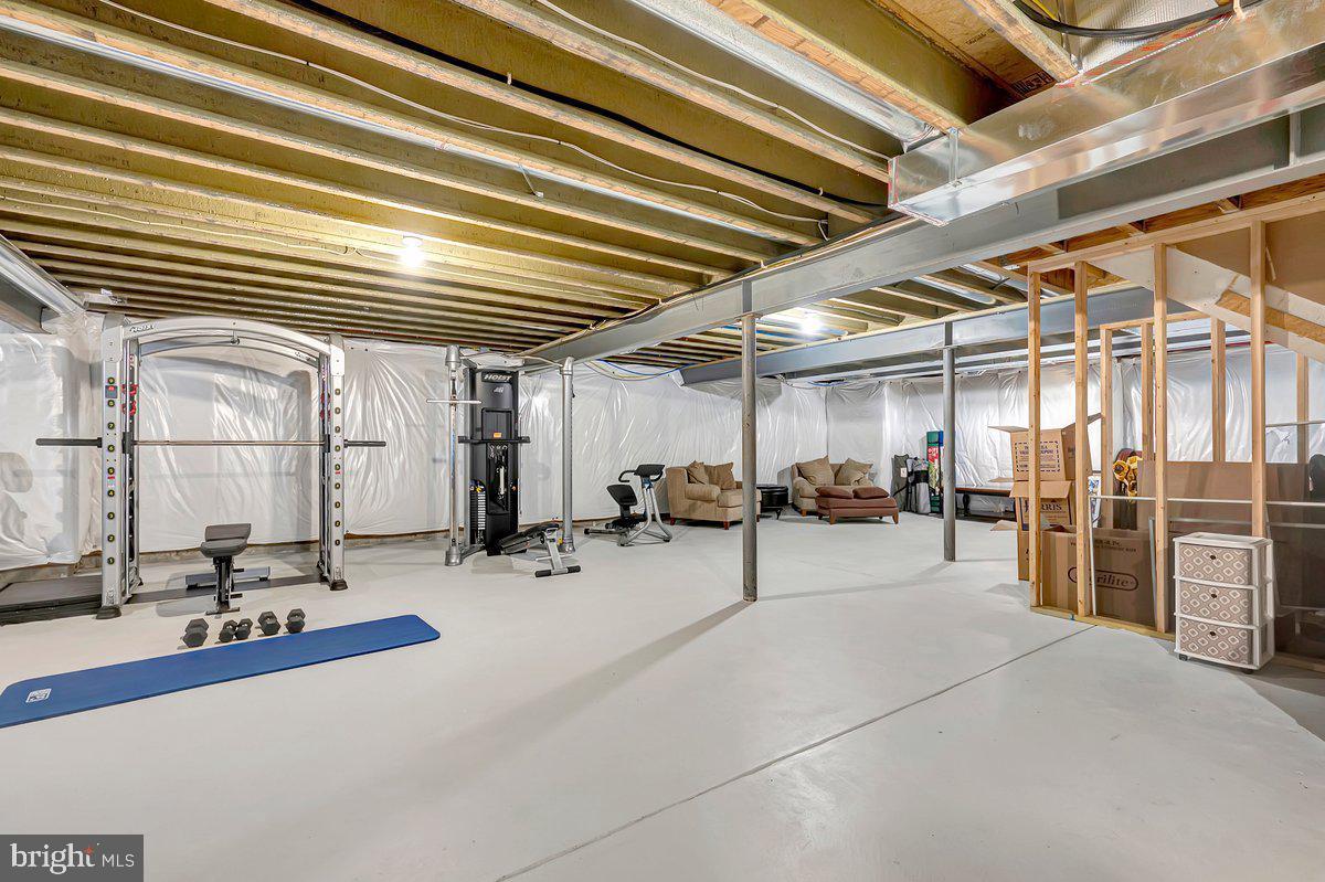 BURROWS RIDGE - Residential