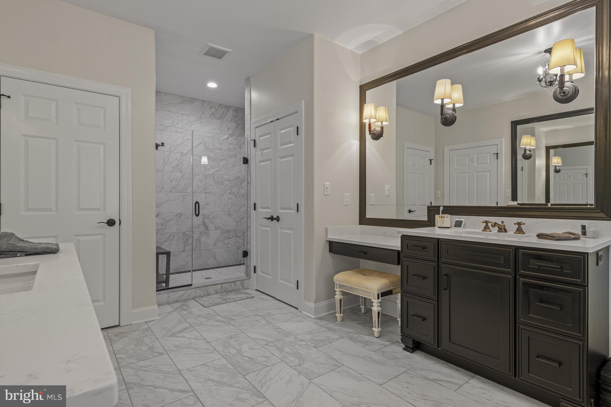 BURROWS RIDGE - Residential