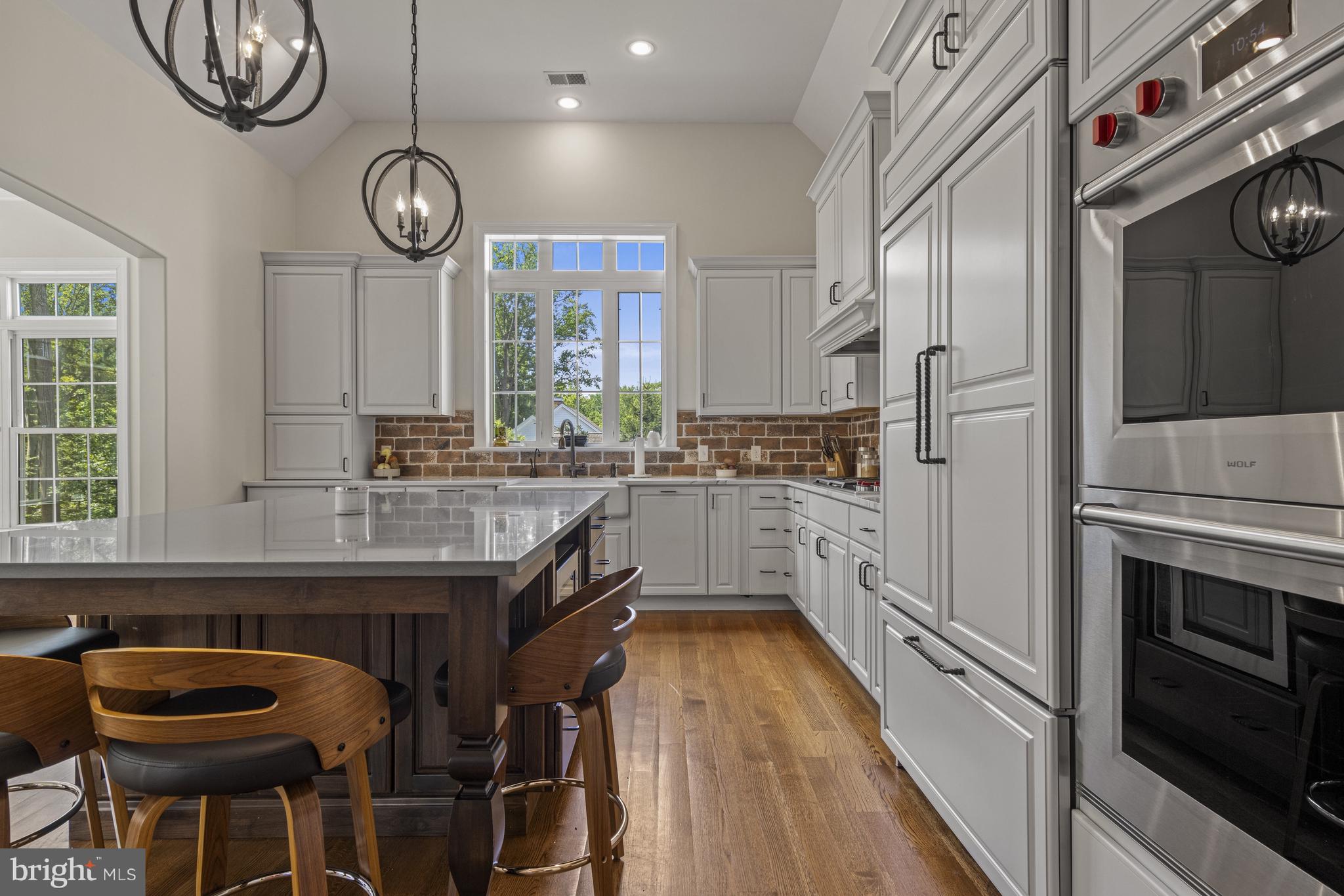 BURROWS RIDGE - Residential